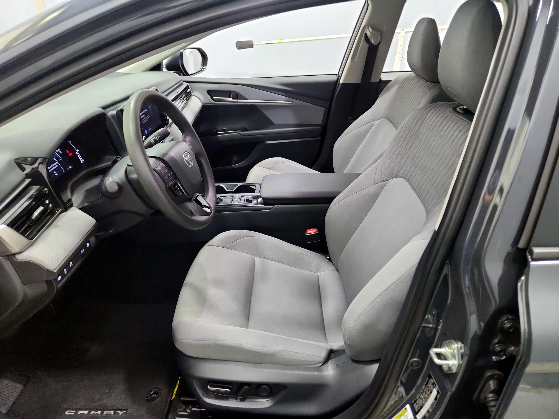 Thumbnail: 2025 Toyota Camry - 11