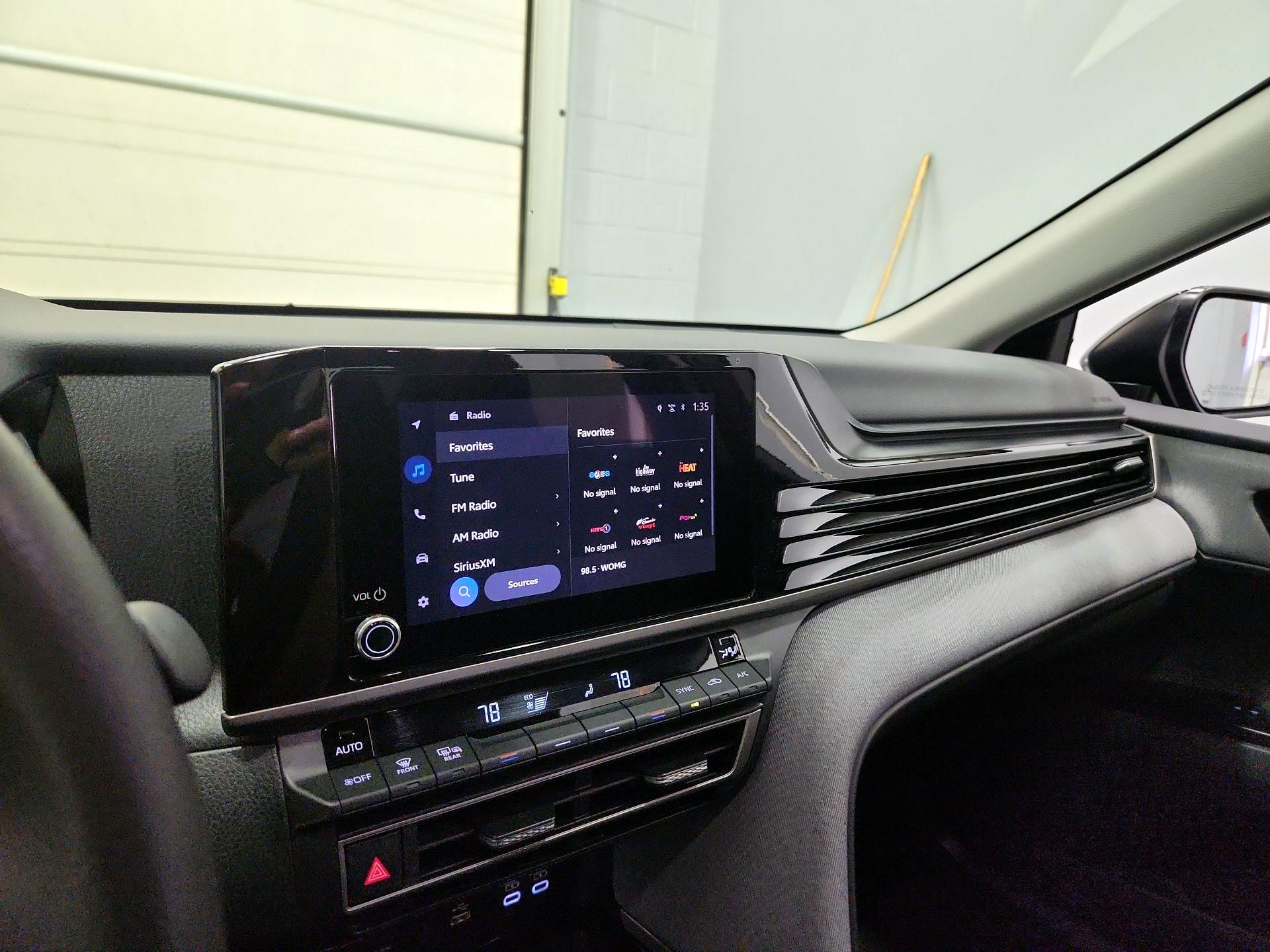 Thumbnail: 2025 Toyota Camry - 16