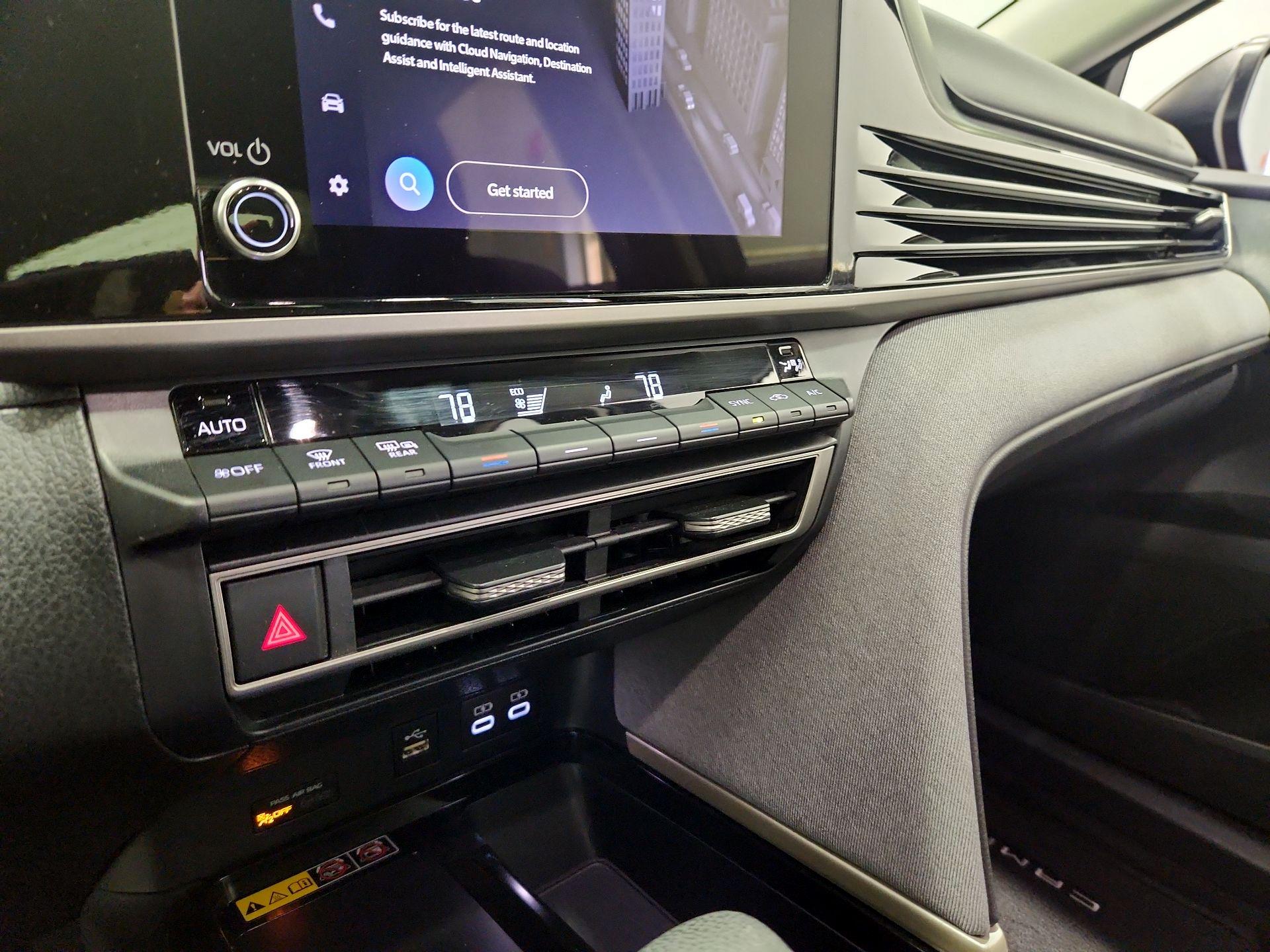 Thumbnail: 2025 Toyota Camry - 17