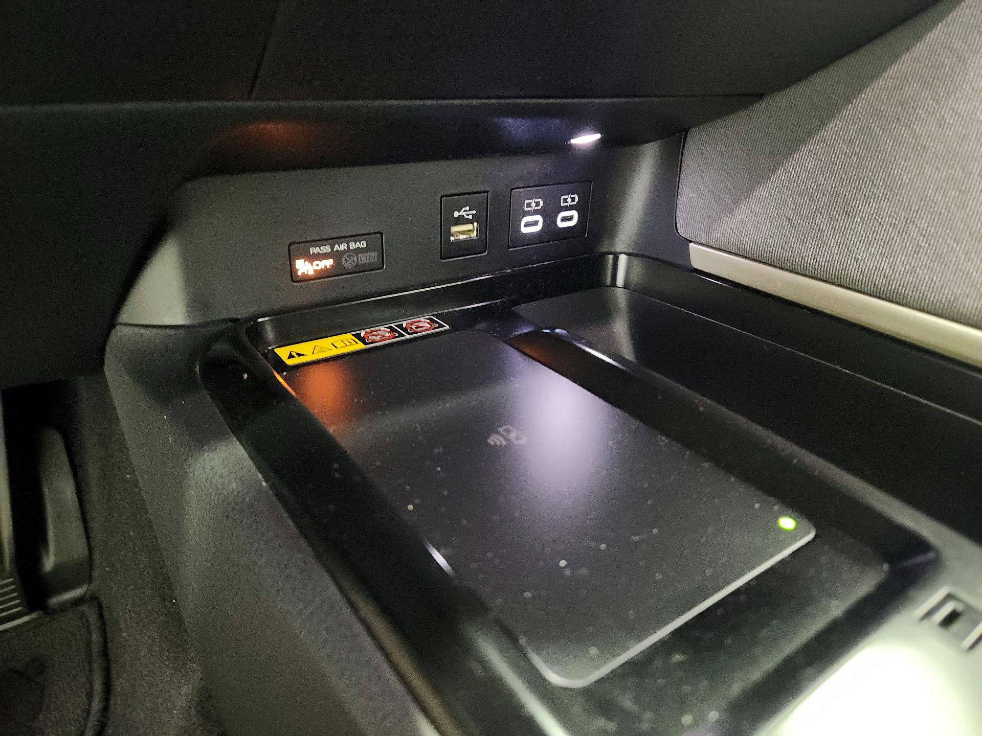 Thumbnail: 2025 Toyota Camry - 19