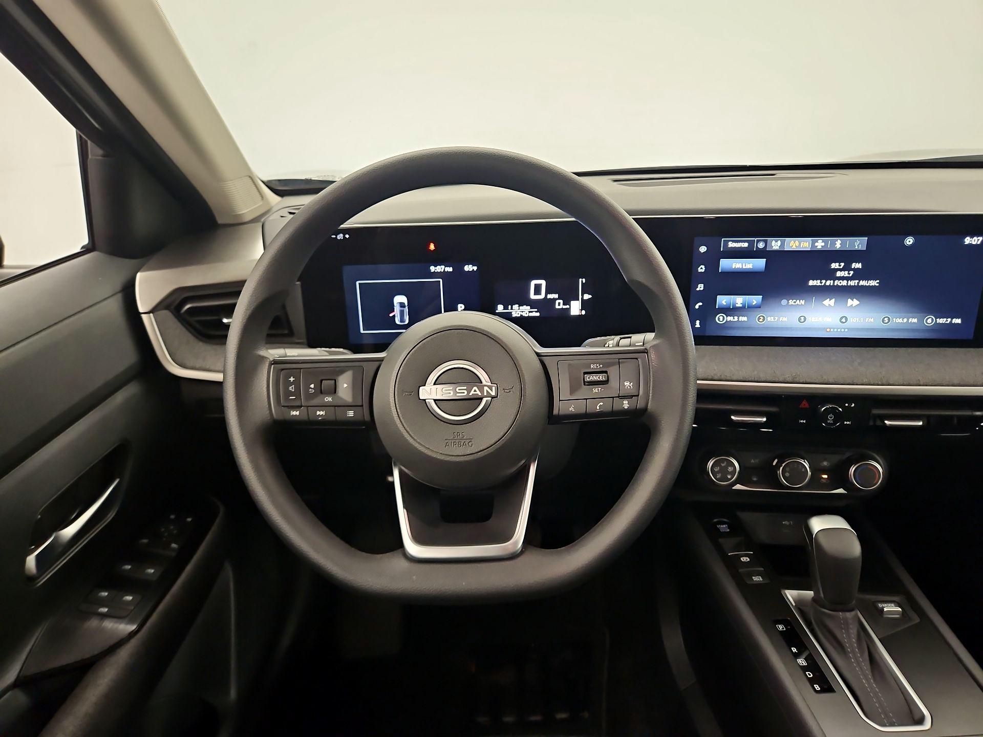 Thumbnail: 2025 Nissan Kicks - 10