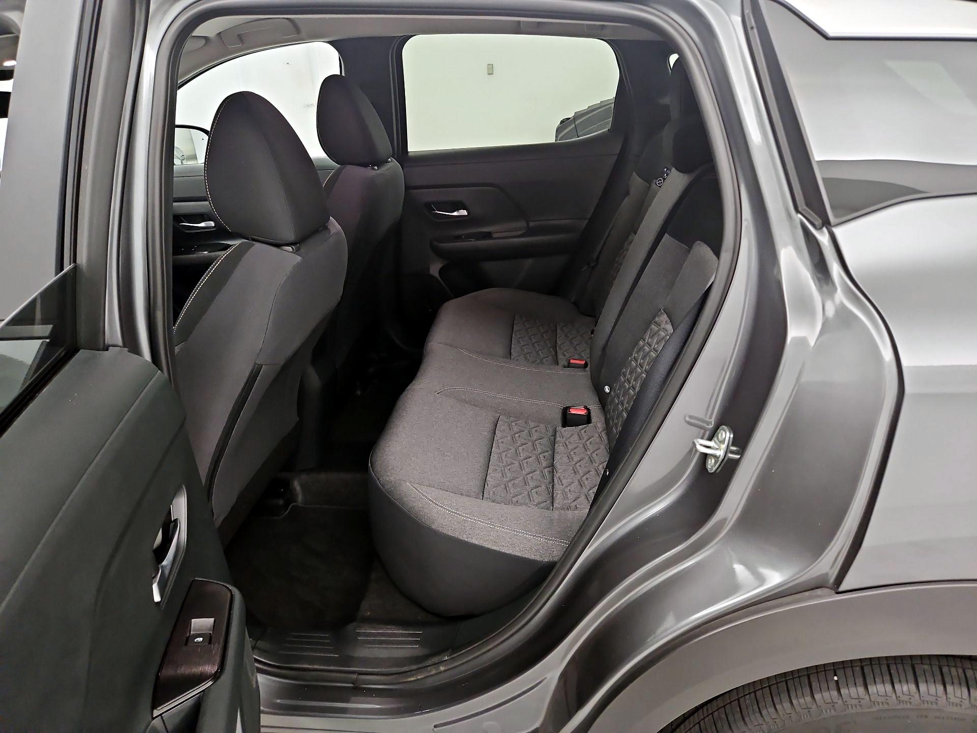 Thumbnail: 2025 Nissan Kicks - 19