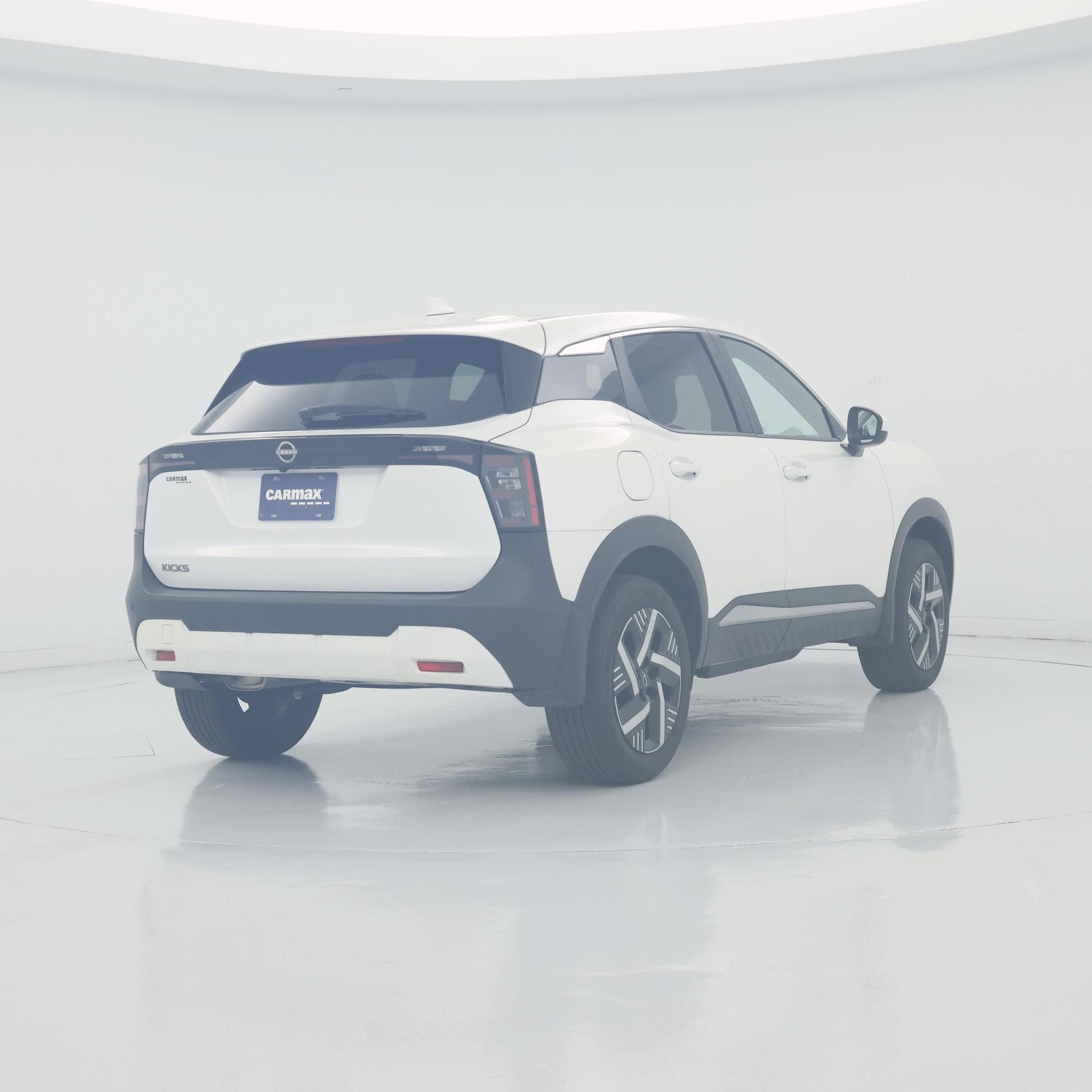Thumbnail: 2025 Nissan Kicks - 8