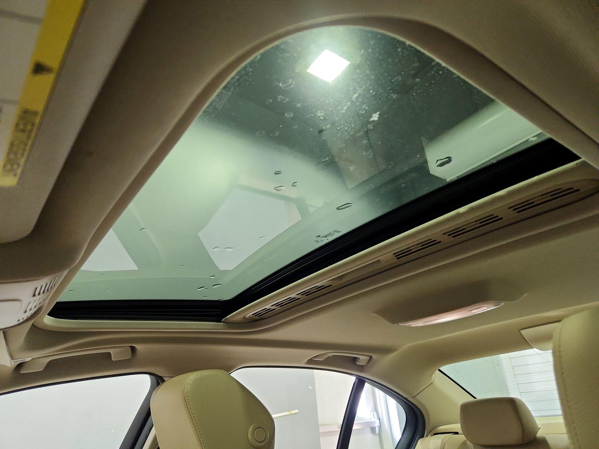 Thumbnail: 2015 BMW 3 Series - 20