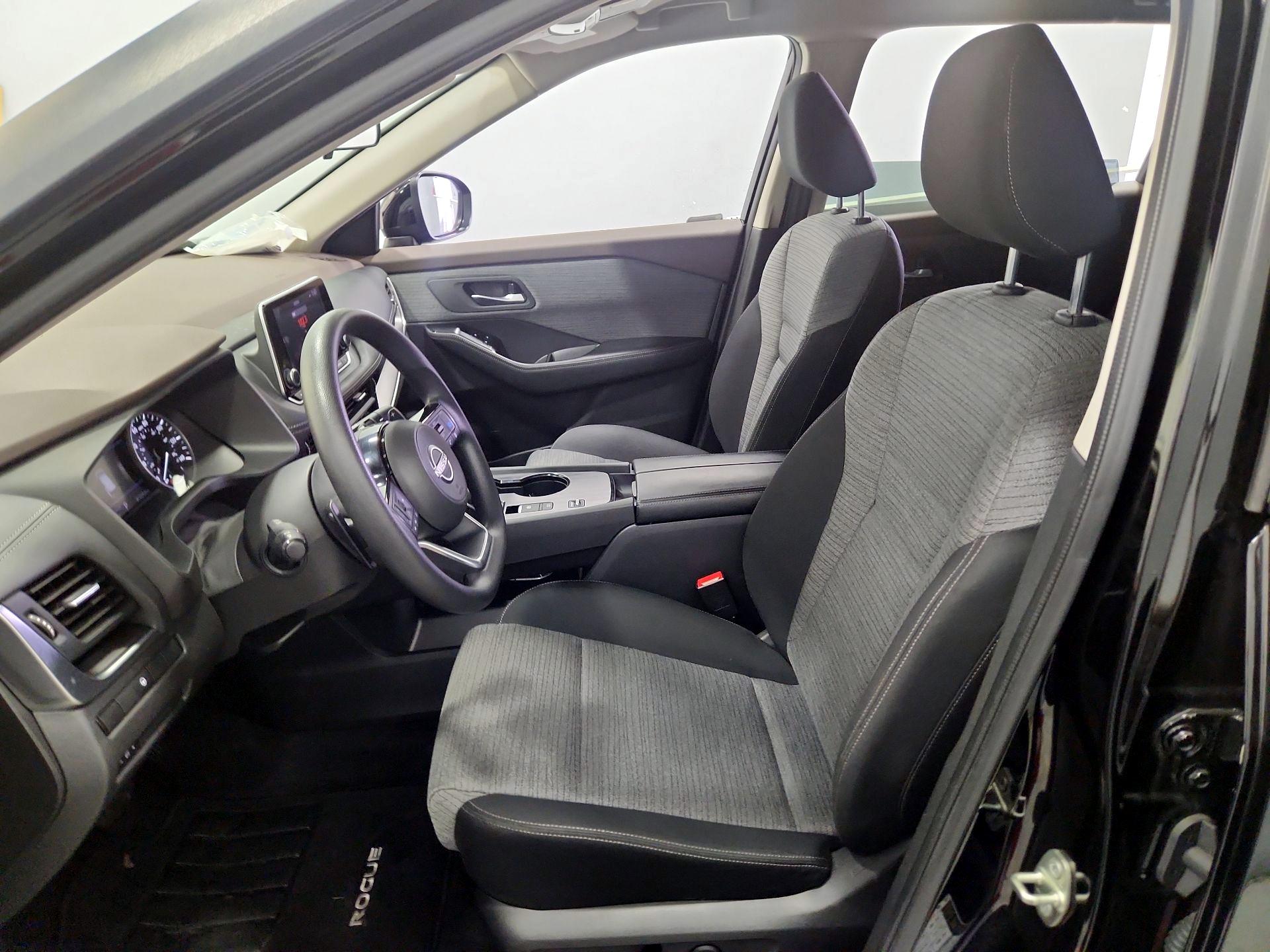 Thumbnail: 2023 Nissan Rogue - 11