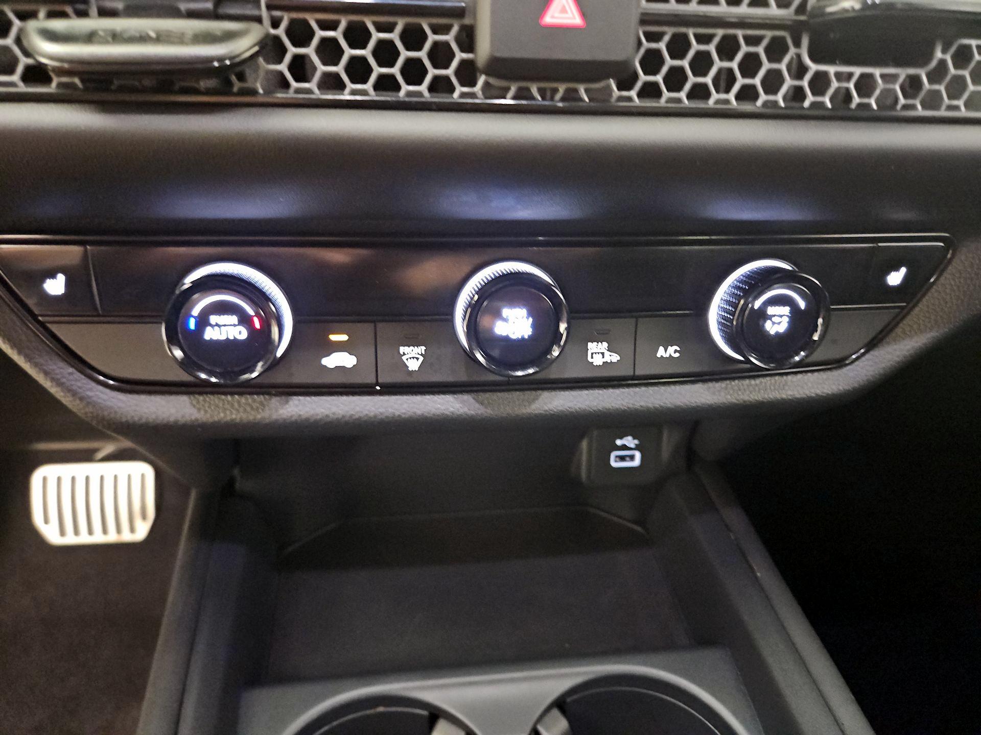 Thumbnail: 2025 Honda HR-V - 16