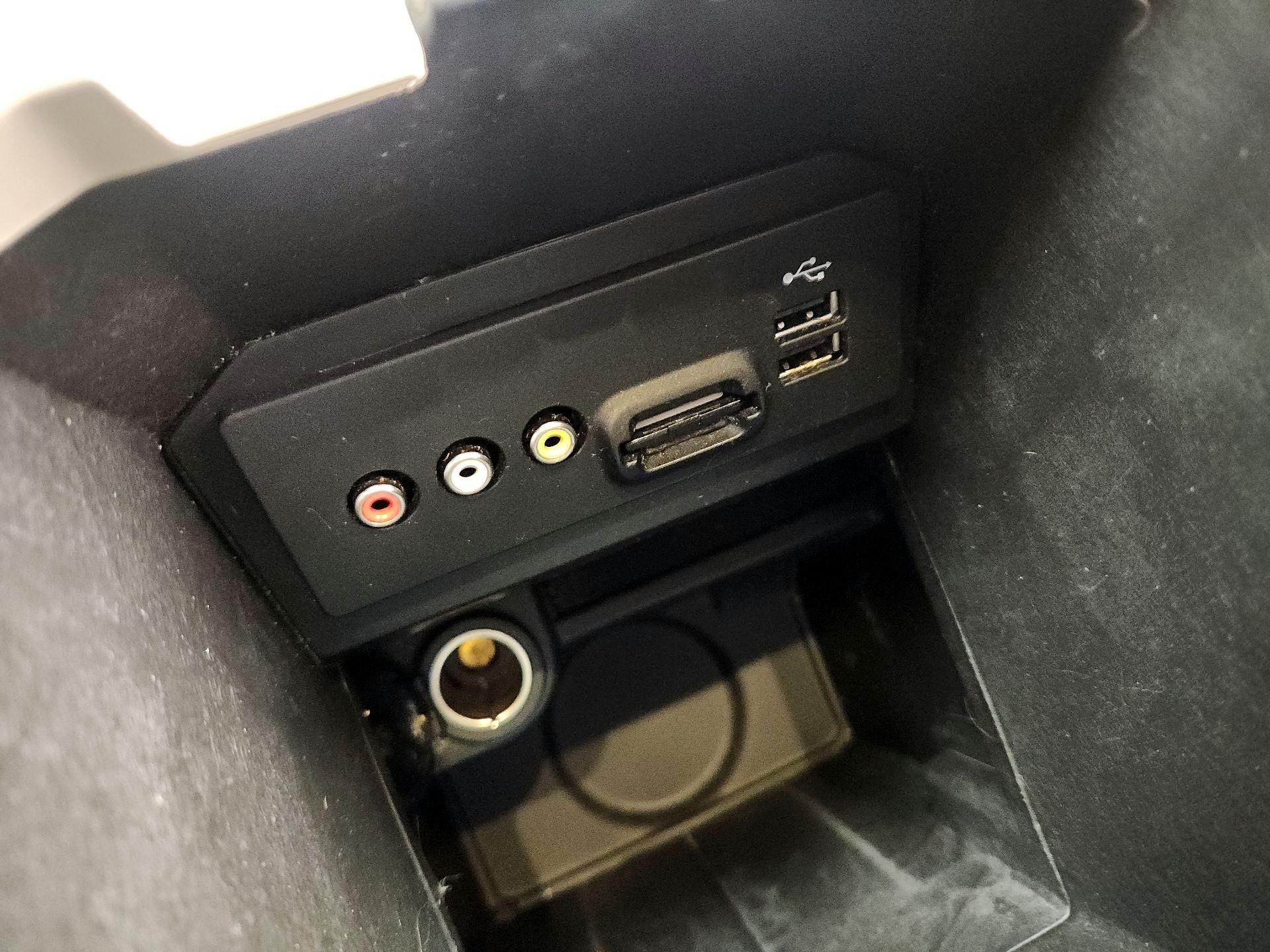 Thumbnail: 2015 Ford Escape - 18