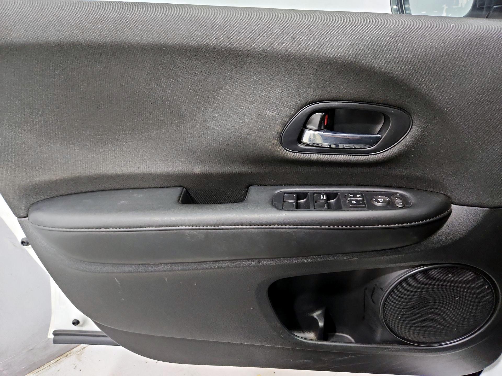 Thumbnail: 2021 Honda HR-V - 12