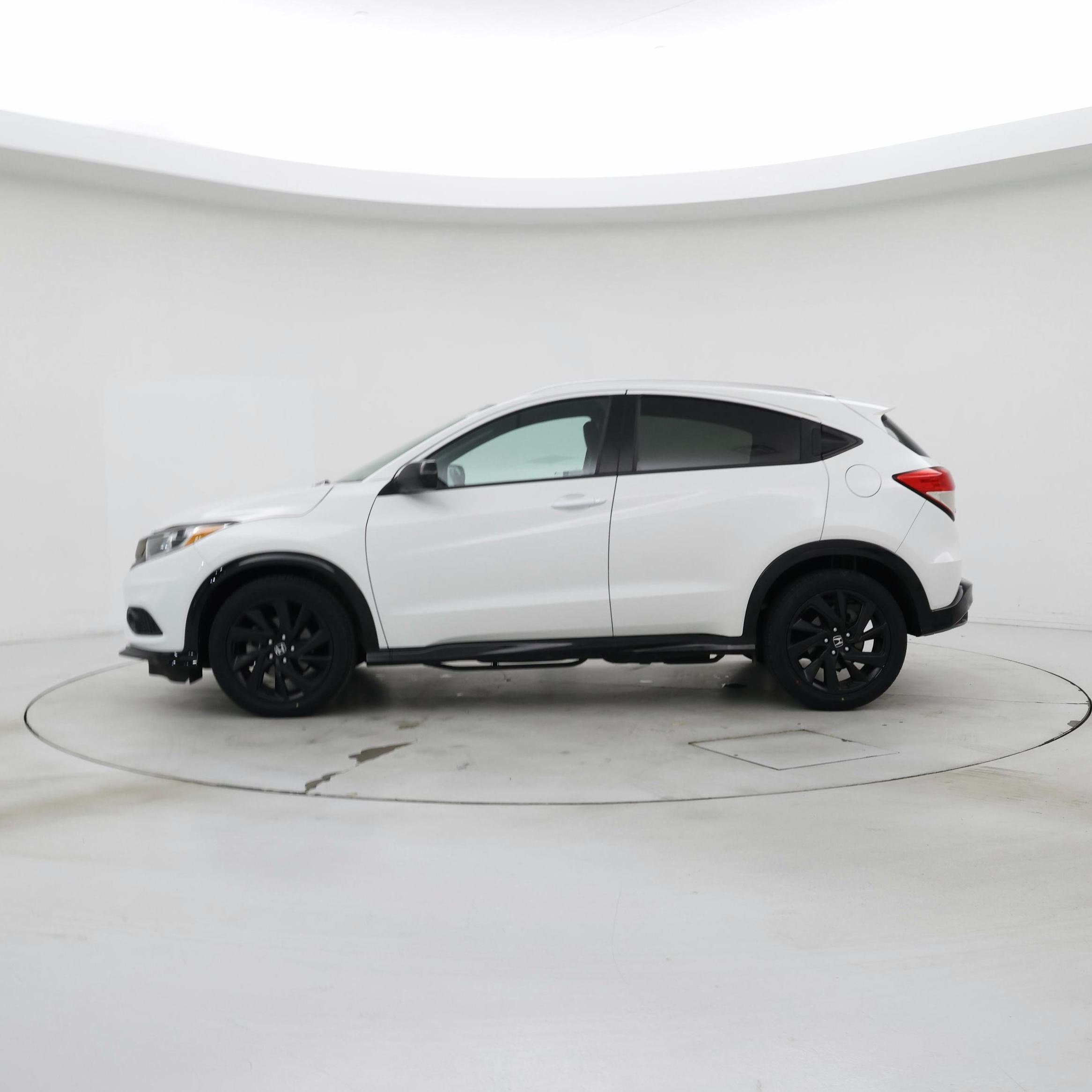 Thumbnail: 2021 Honda HR-V - 3