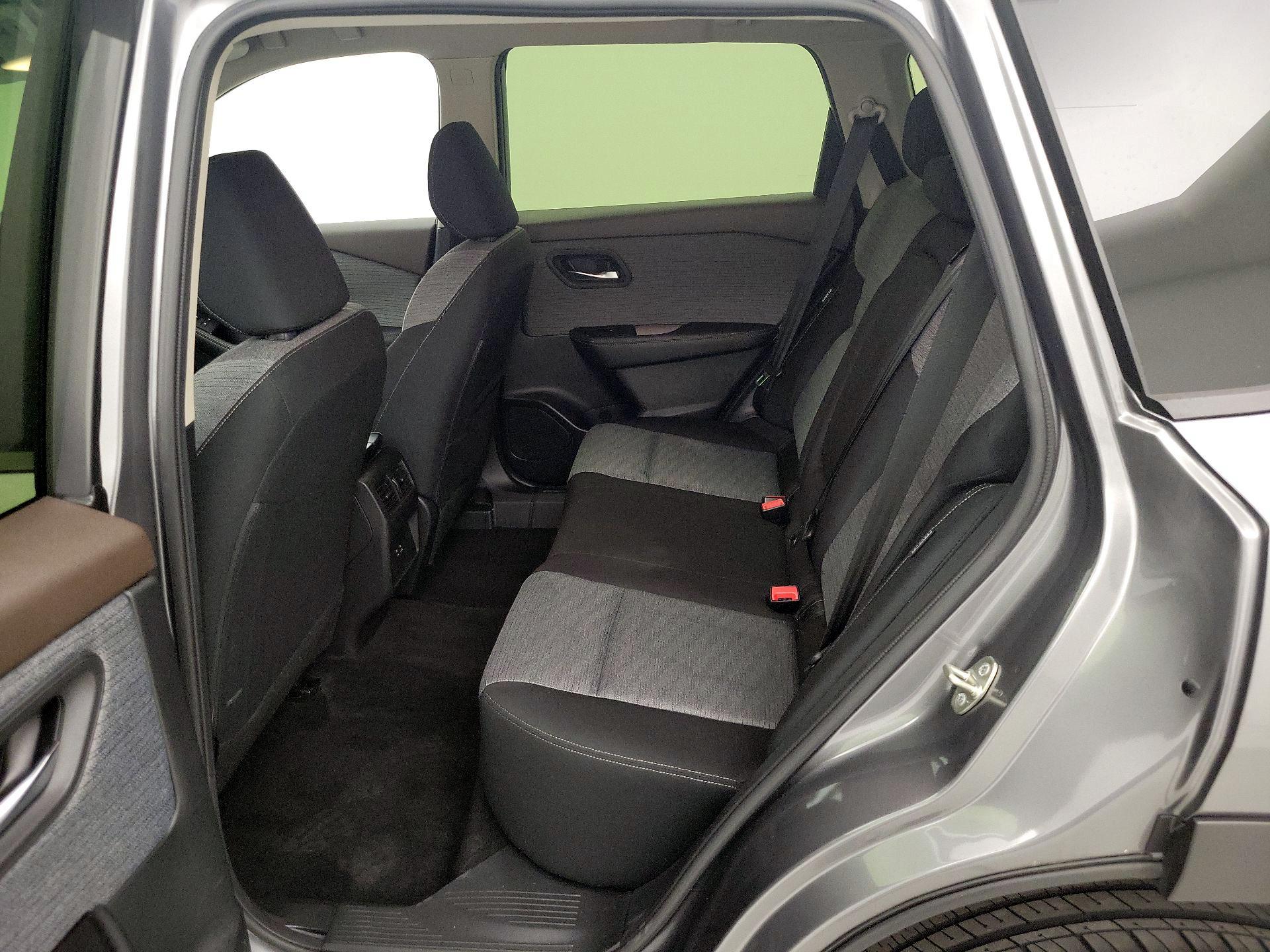 Thumbnail: 2023 Nissan Rogue - 19