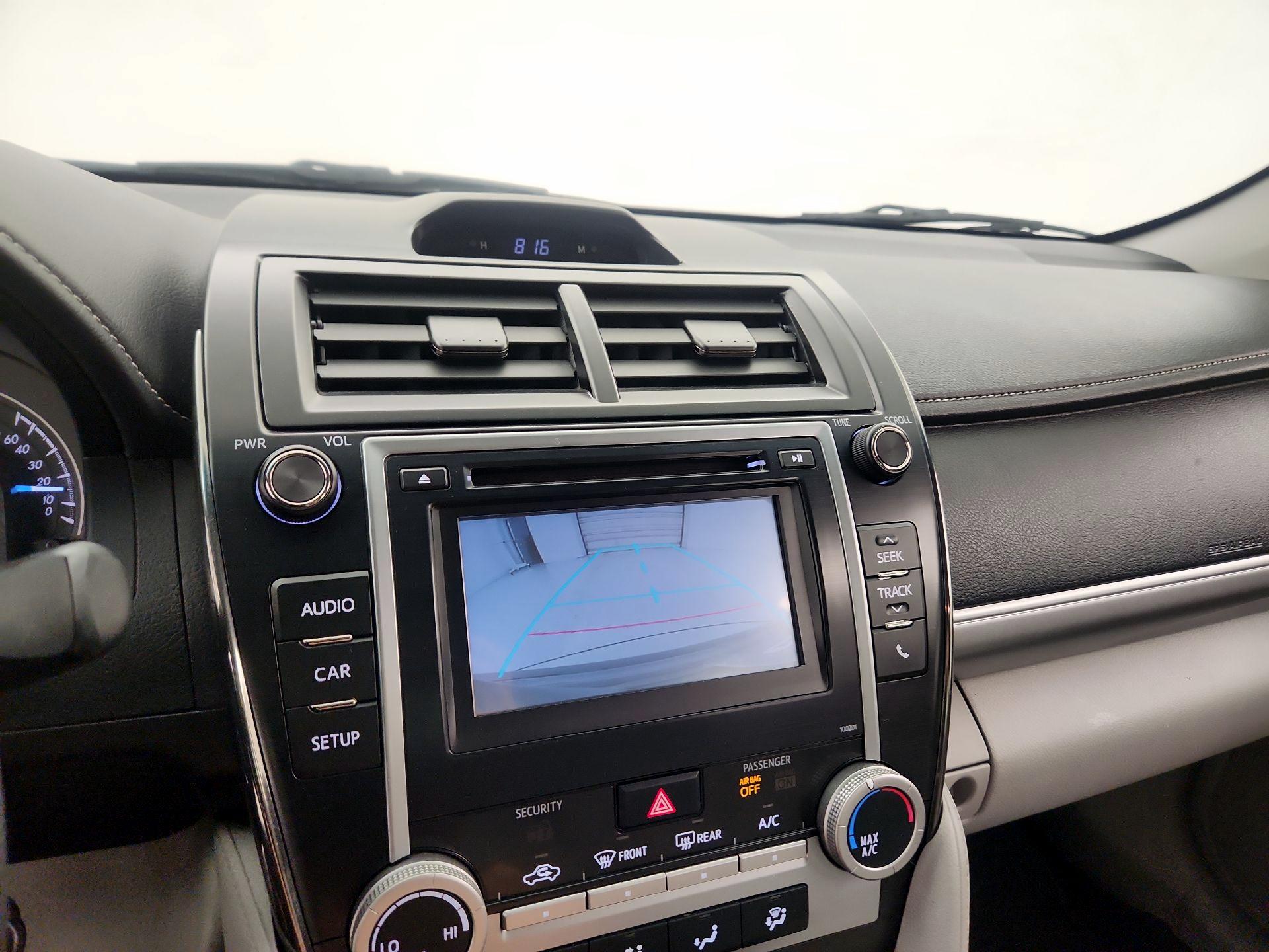 Thumbnail: 2014 Toyota Camry - 14