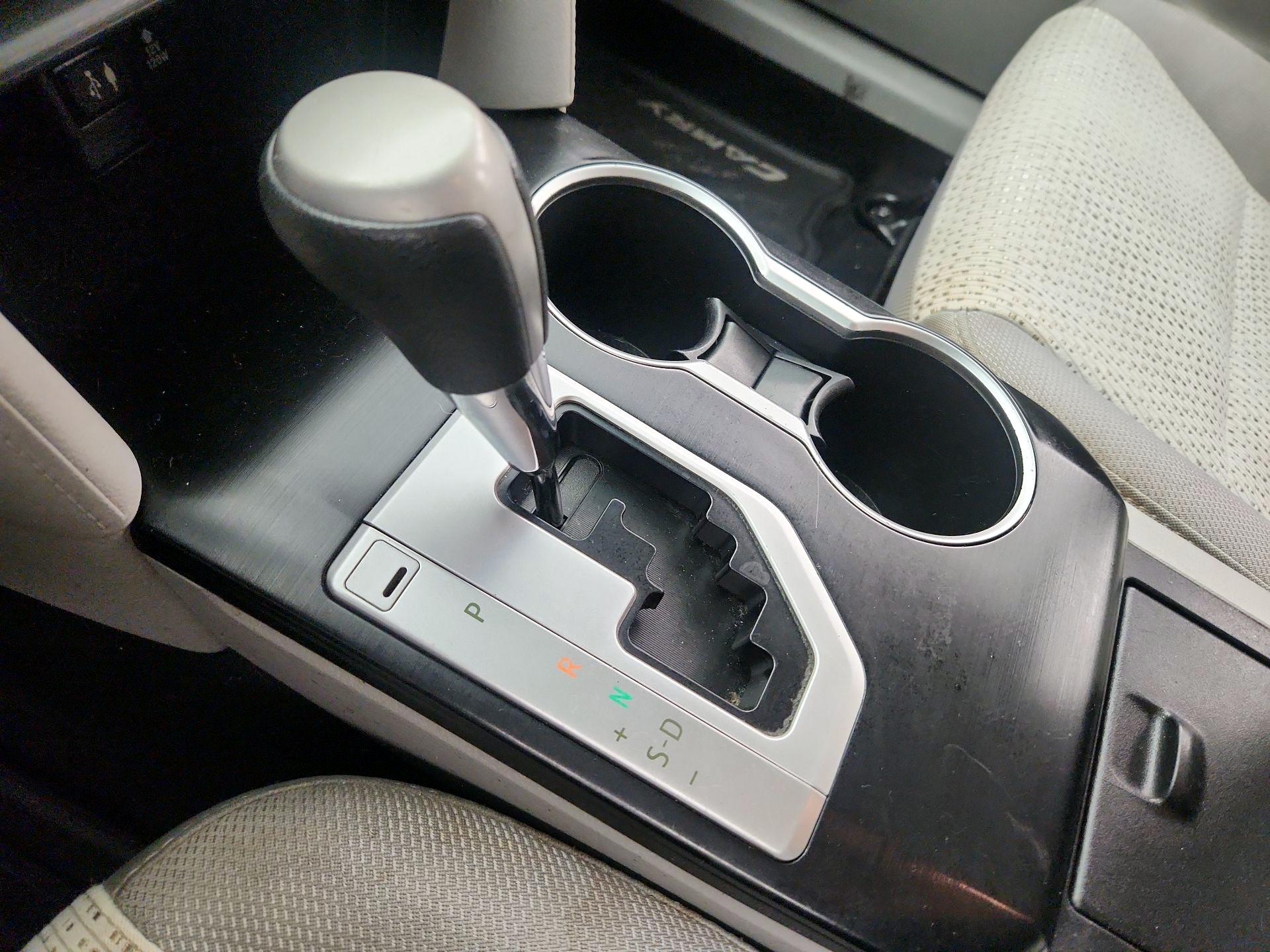 Thumbnail: 2014 Toyota Camry - 17