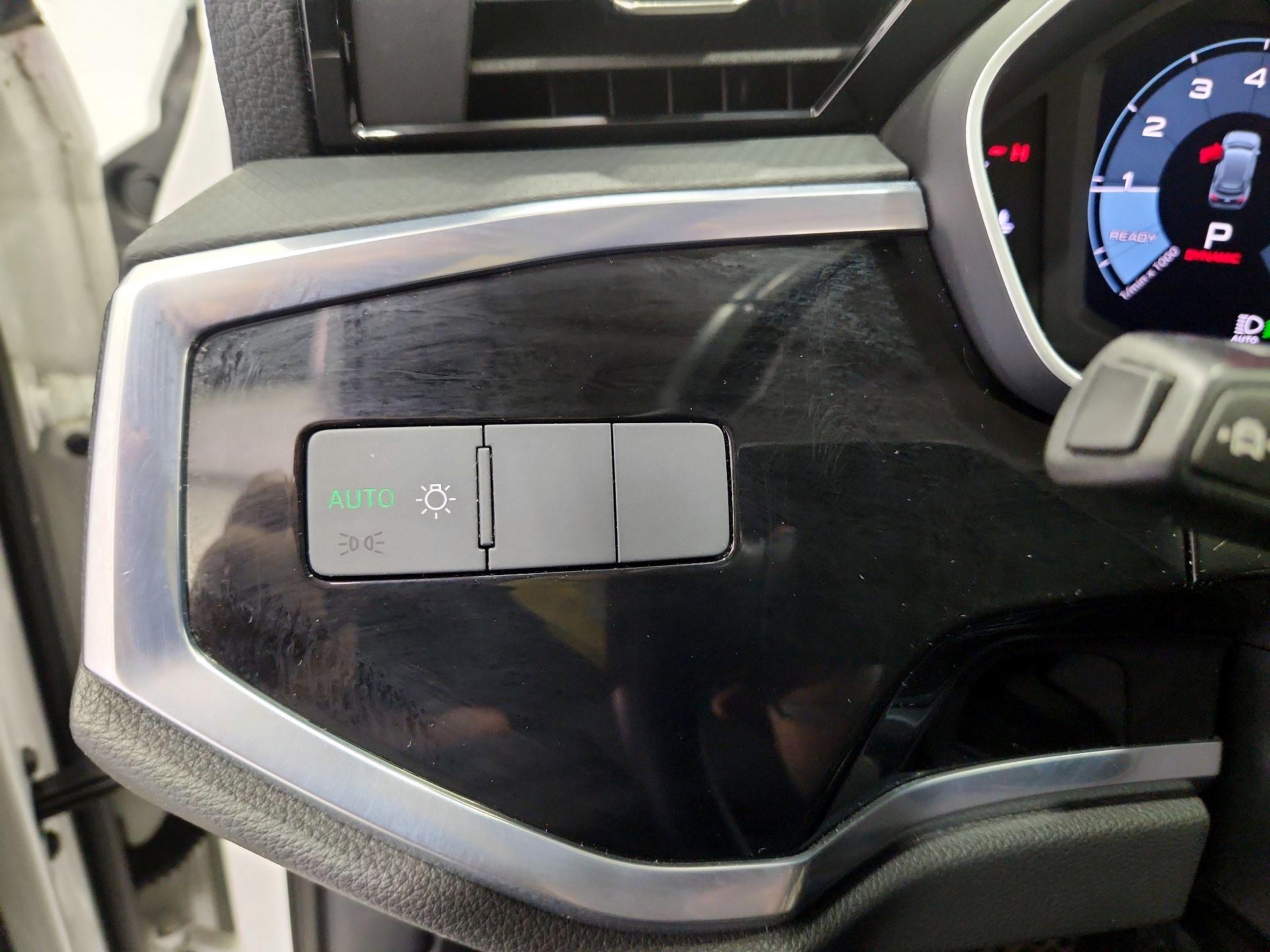 Thumbnail: 2022 Audi Q3 - 13