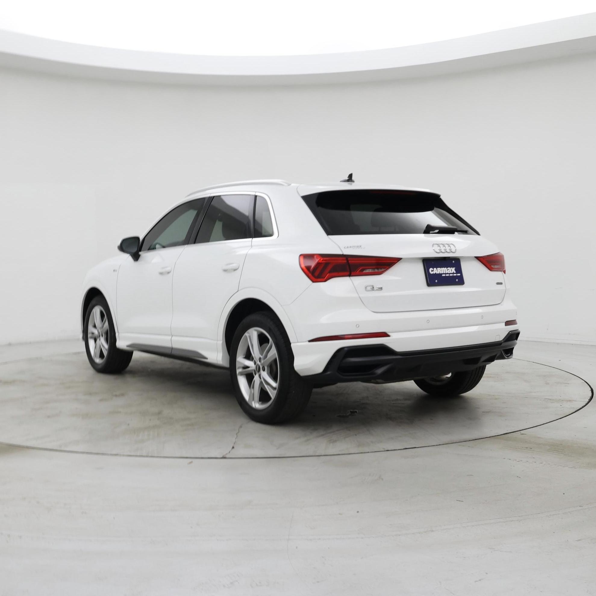 Thumbnail: 2022 Audi Q3 - 2