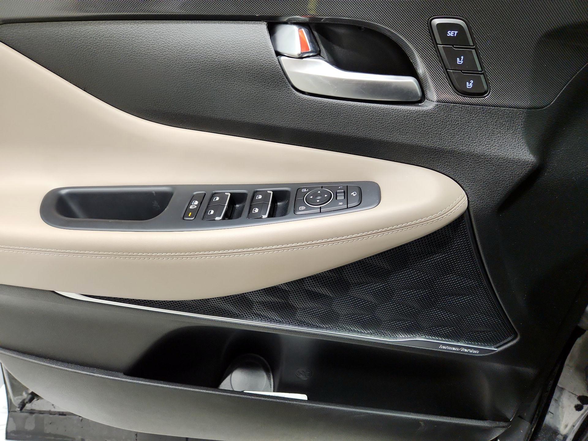 Thumbnail: 2022 Hyundai Santa Fe - 12