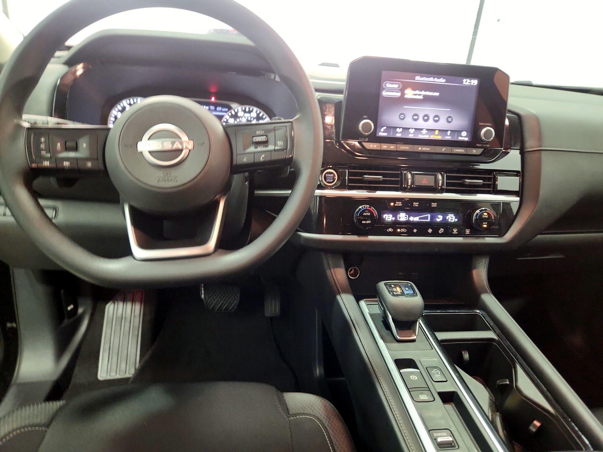 Thumbnail: 2022 Nissan Pathfinder - 9