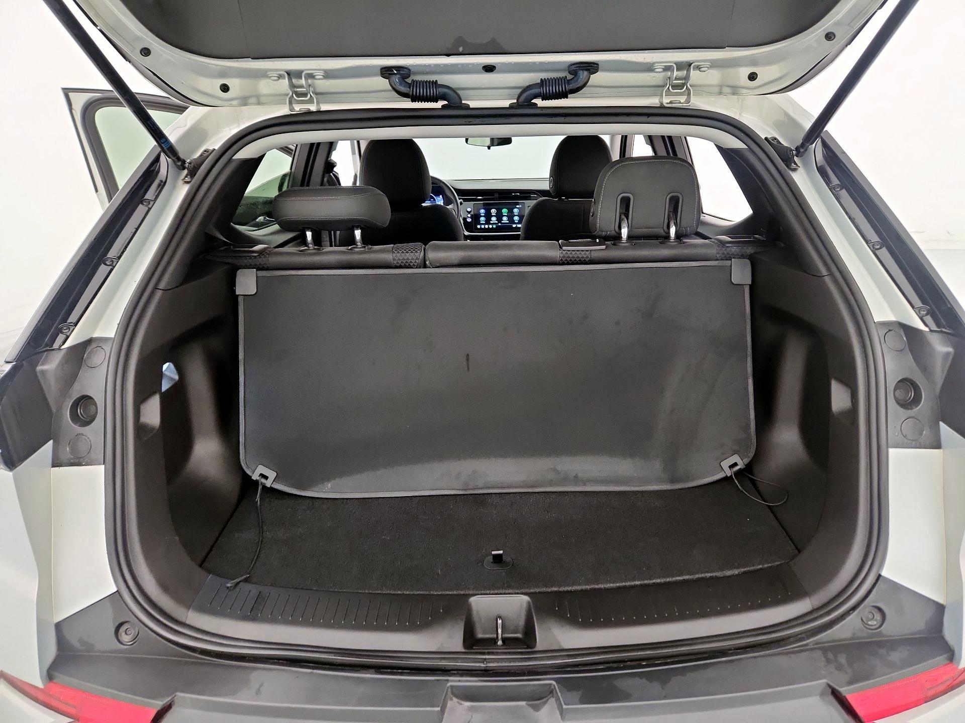 Thumbnail: 2023 Chevrolet Bolt EUV - 20