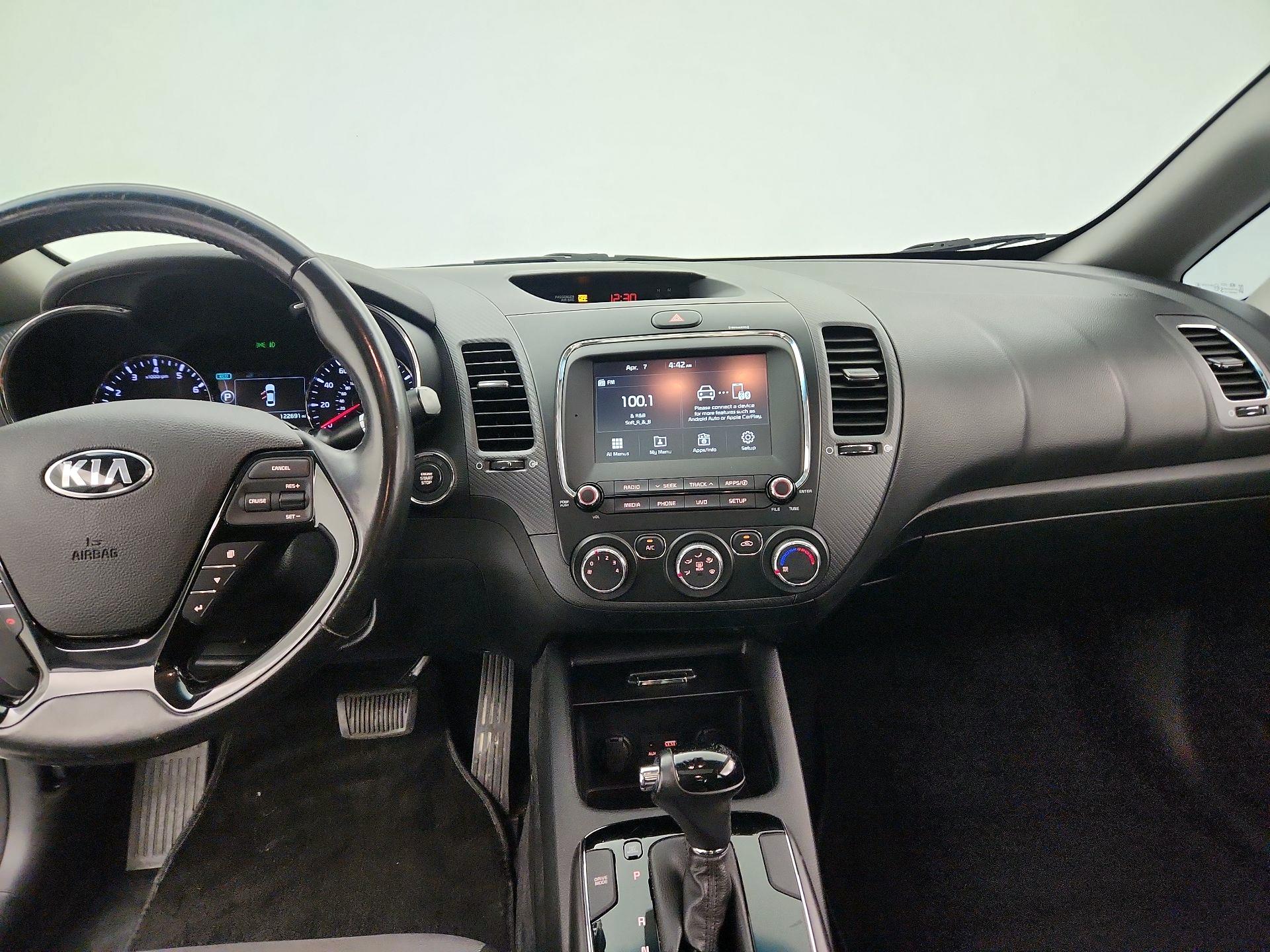 Thumbnail: 2018 Kia Forte - 9