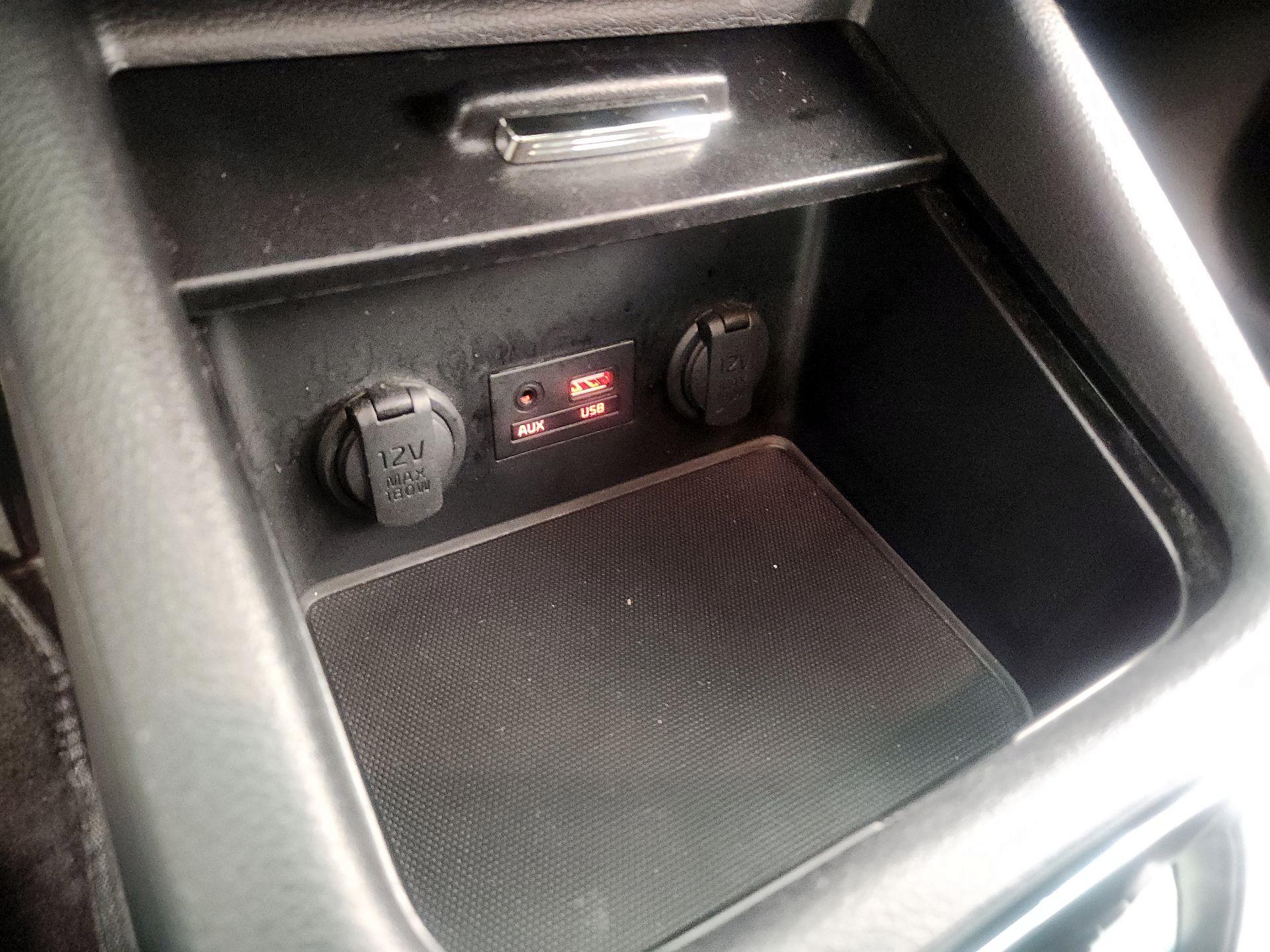 Thumbnail: 2018 Kia Forte - 18