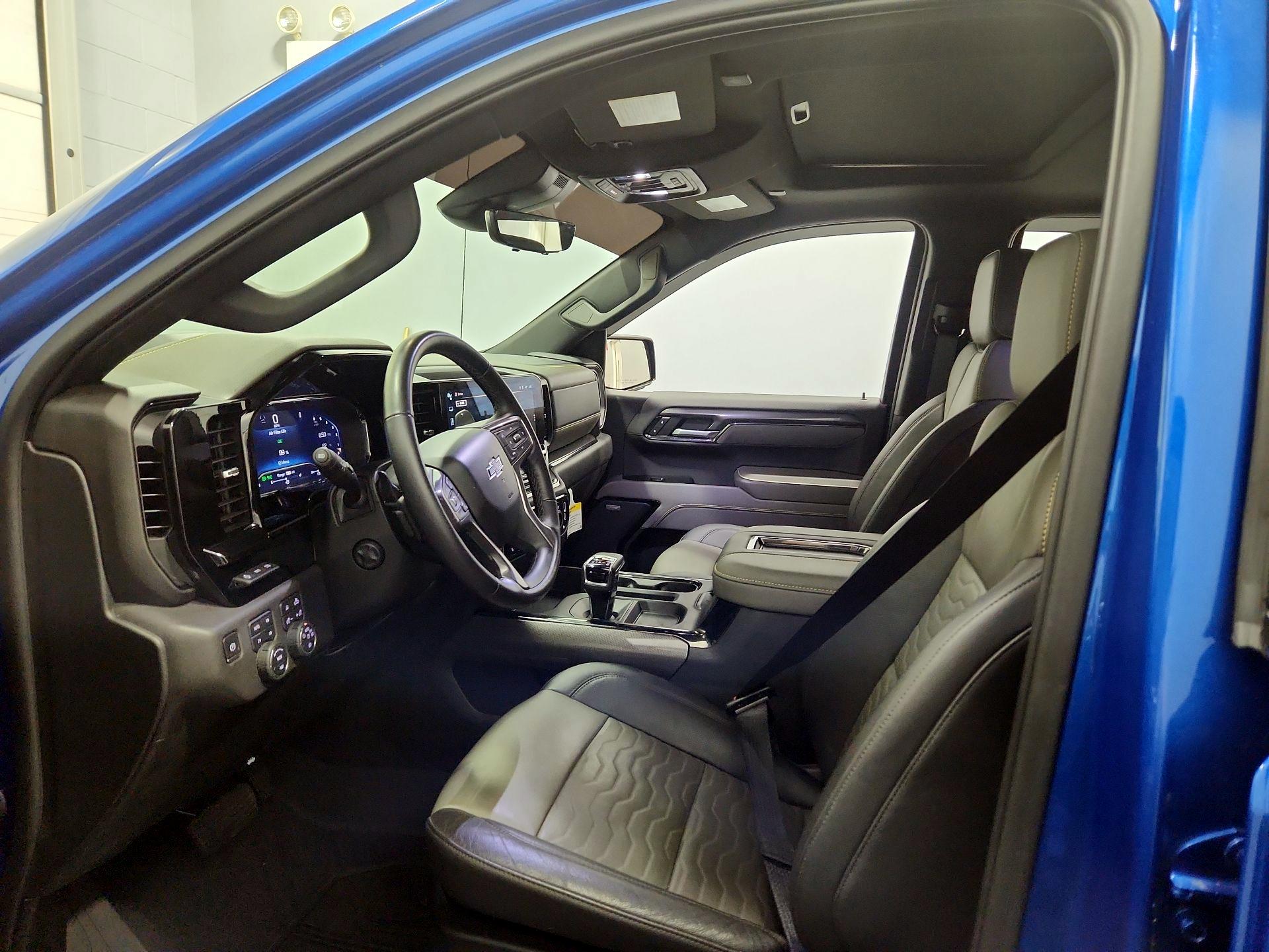 Thumbnail: 2022 Chevrolet Silverado 1500 - 11