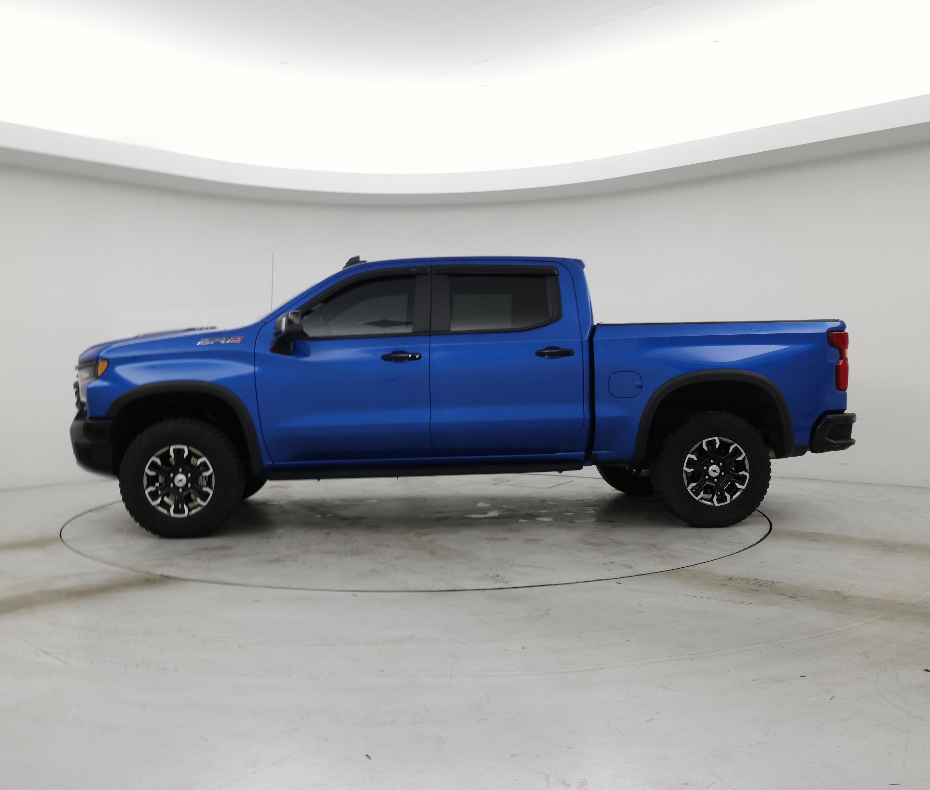 Thumbnail: 2022 Chevrolet Silverado 1500 - 3