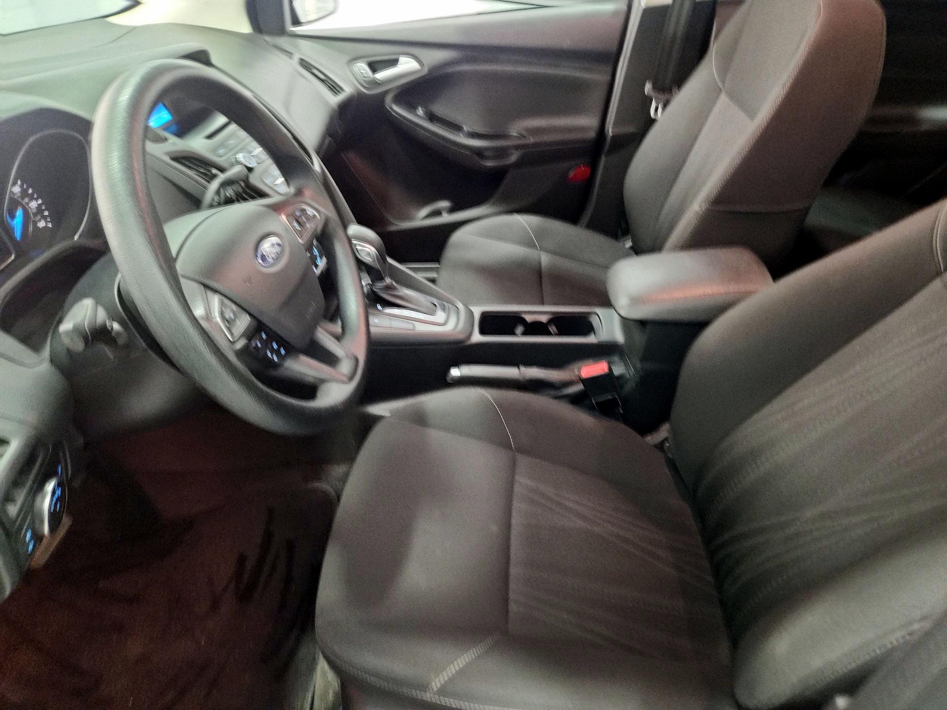 Thumbnail: 2017 Ford Focus - 11