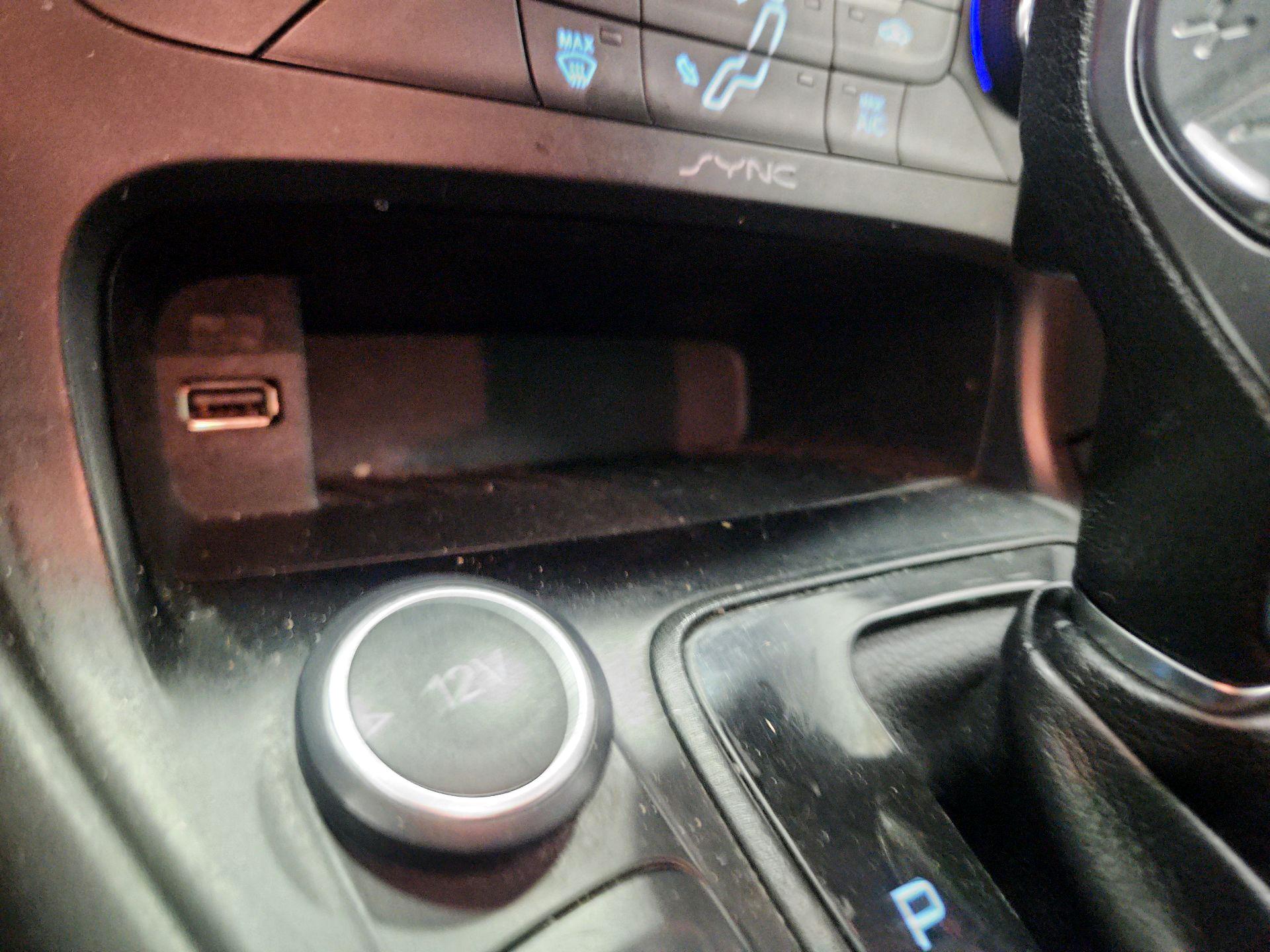 Thumbnail: 2017 Ford Focus - 18