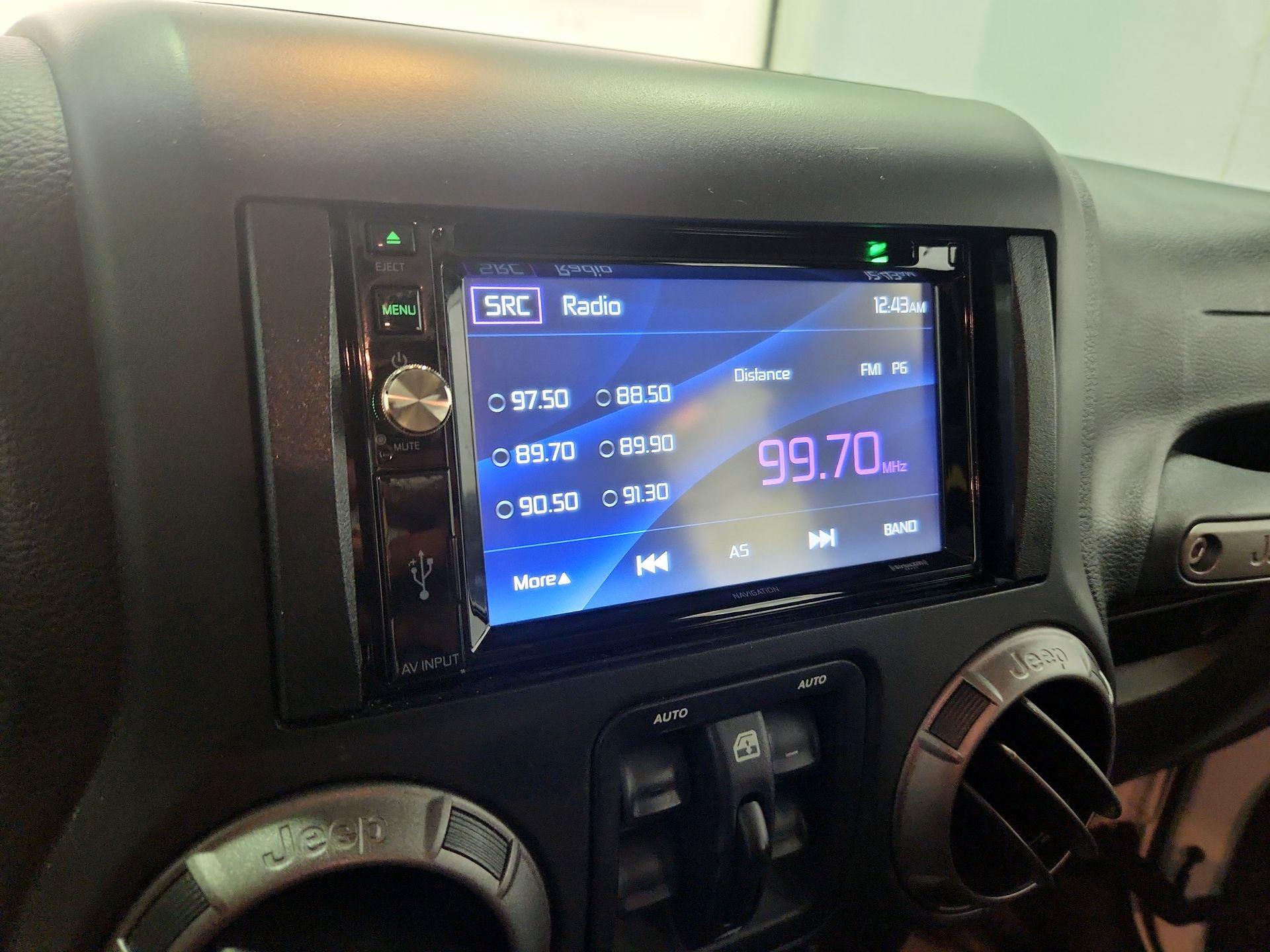 Thumbnail: 2018 Jeep Wrangler - 14