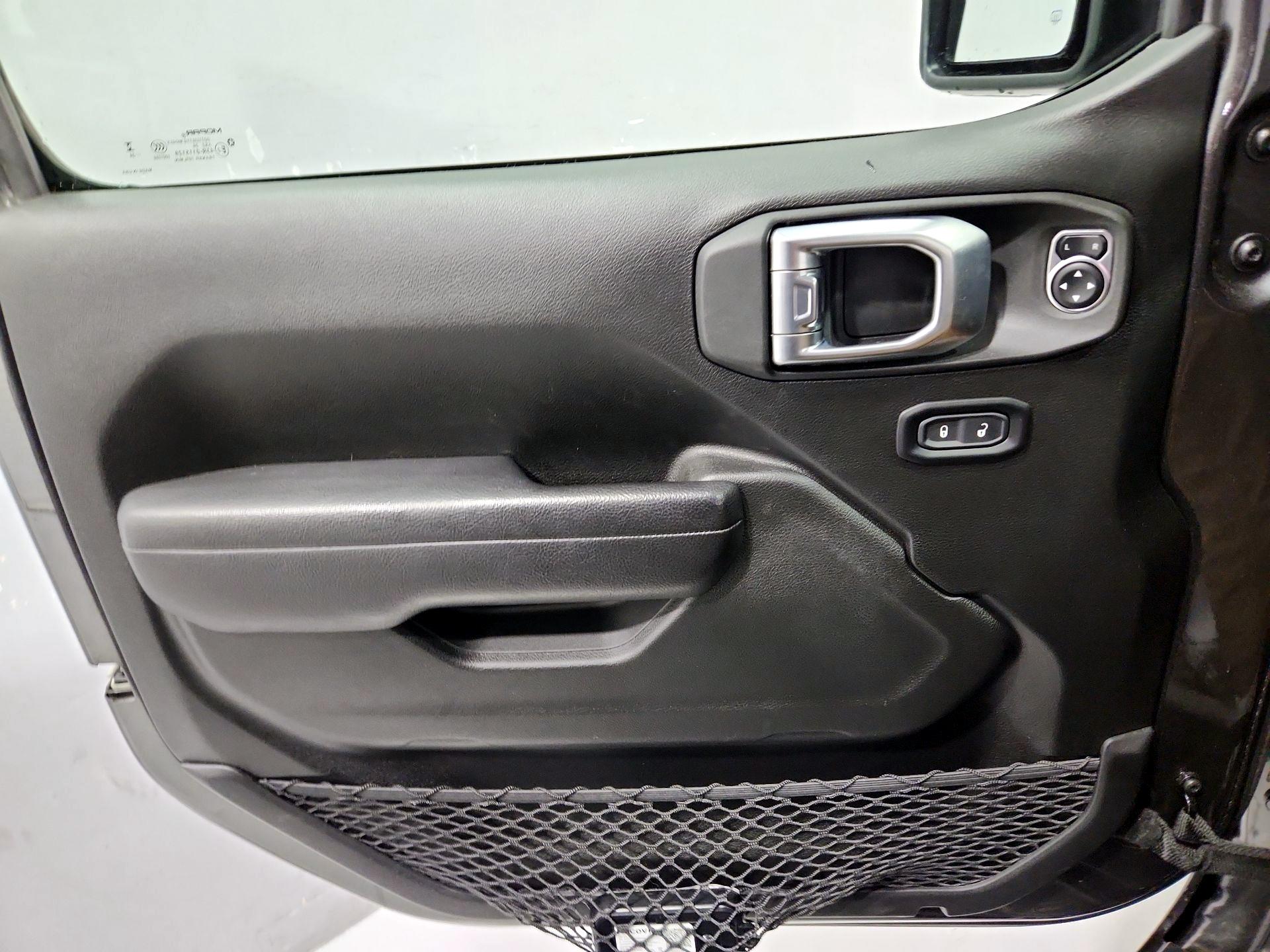 Thumbnail: 2024 Jeep Gladiator - 12