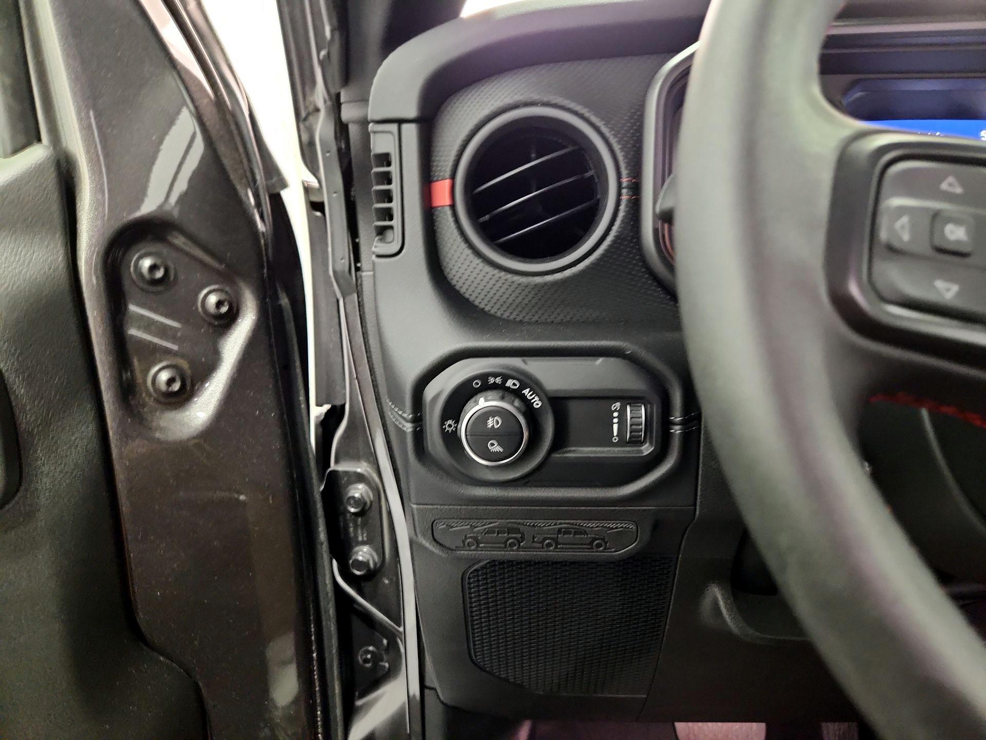 Thumbnail: 2024 Jeep Gladiator - 13