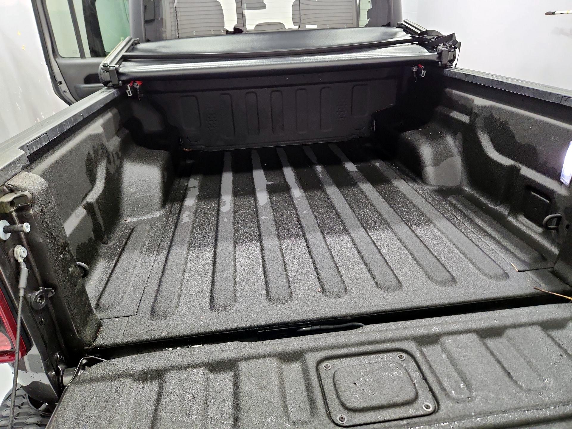 Thumbnail: 2024 Jeep Gladiator - 20