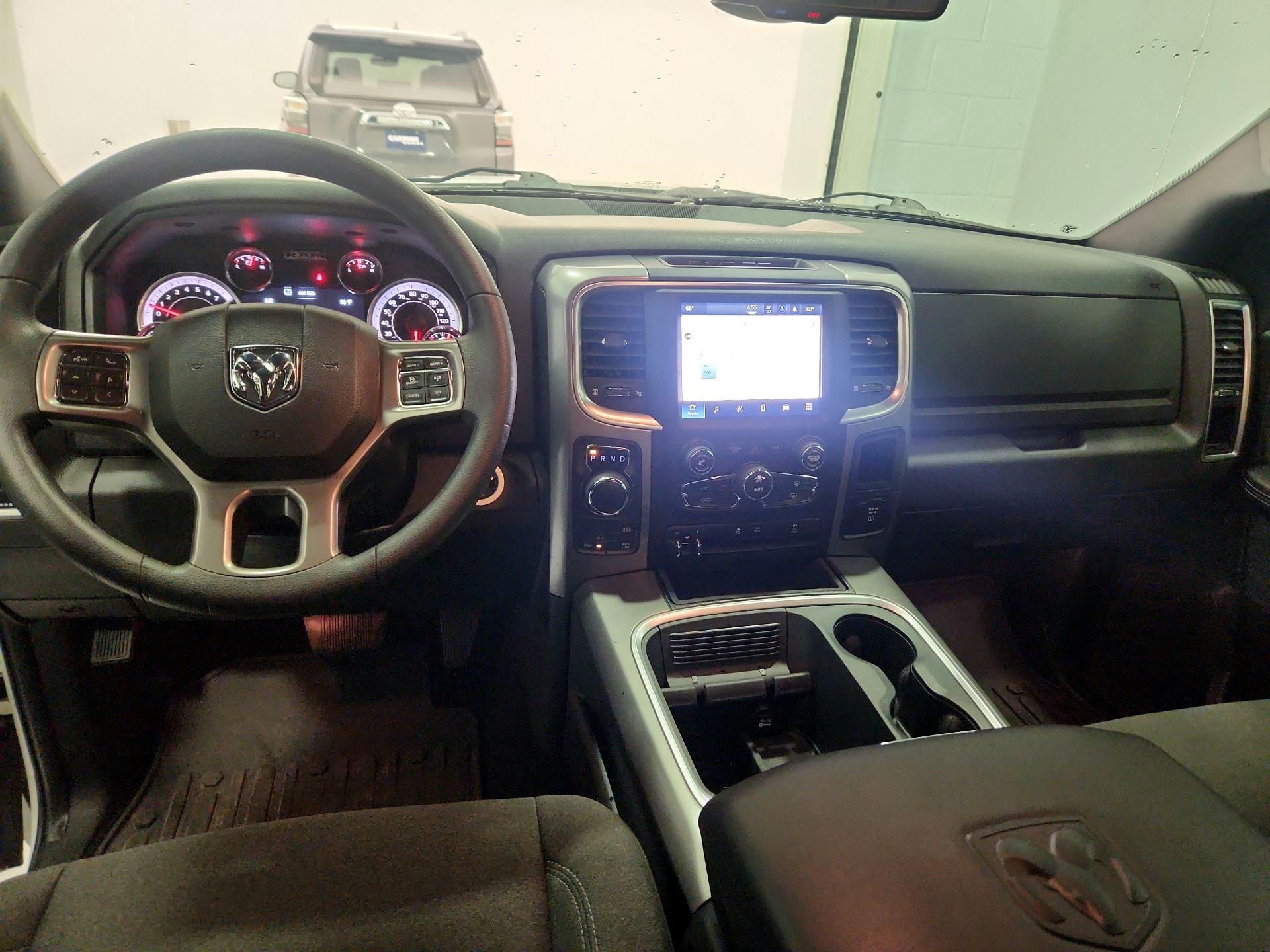 Thumbnail: 2023 RAM 1500 Classic - 9