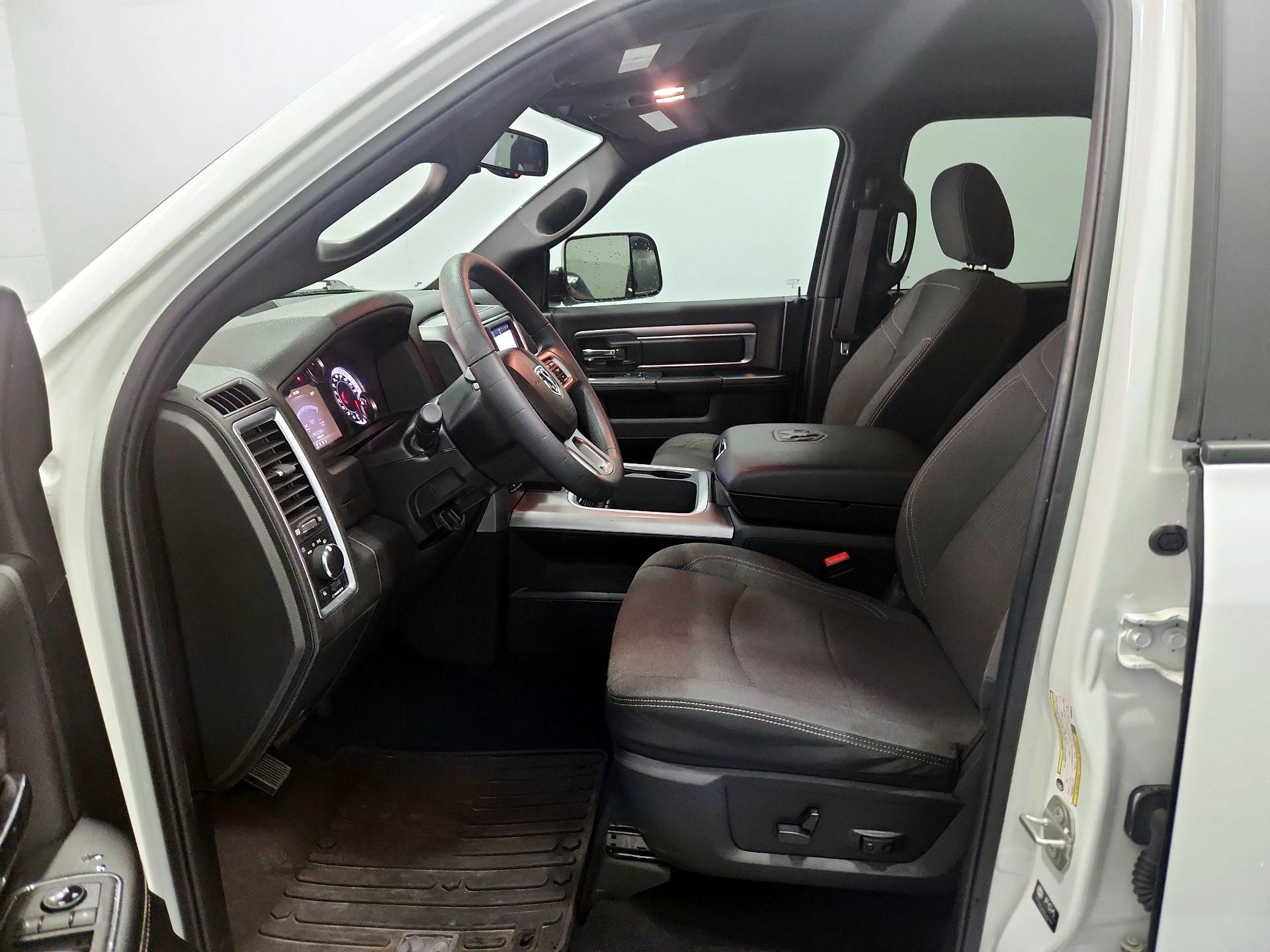 Thumbnail: 2023 RAM 1500 Classic - 11