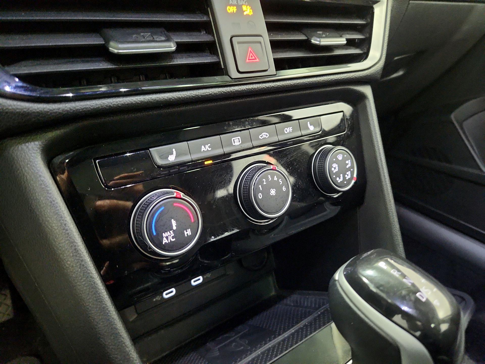 Thumbnail: 2023 Volkswagen Taos - 16