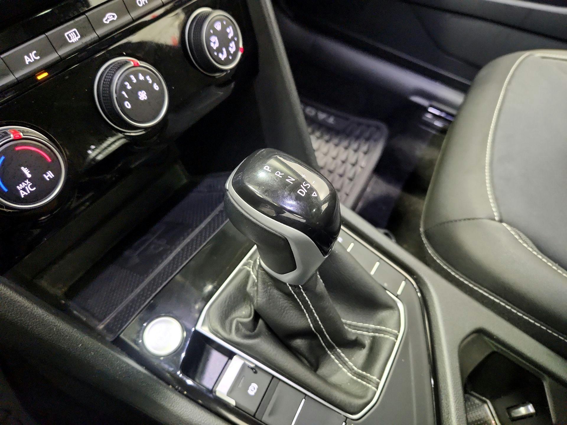 Thumbnail: 2023 Volkswagen Taos - 17