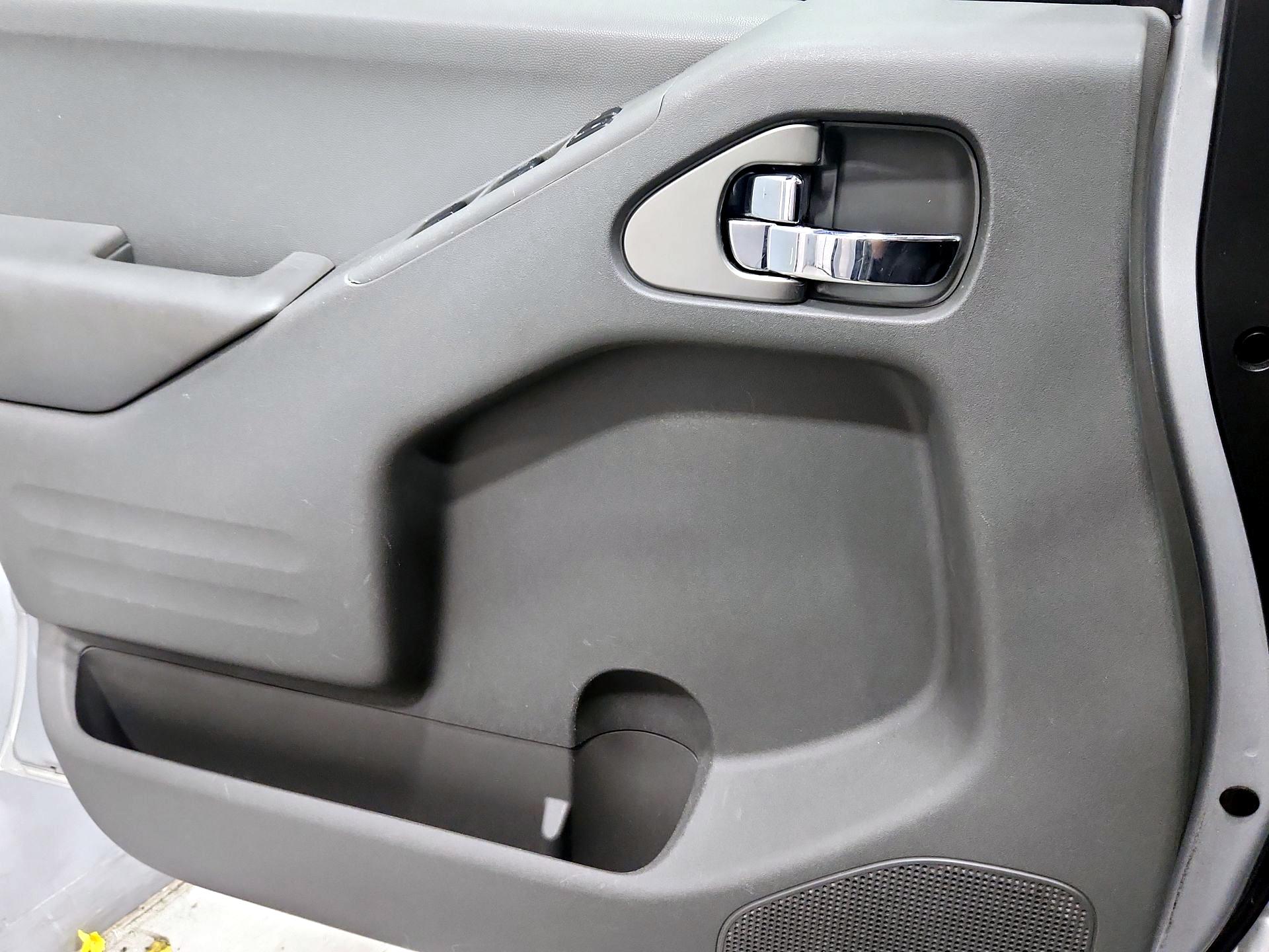 Thumbnail: 2016 Nissan Frontier - 12