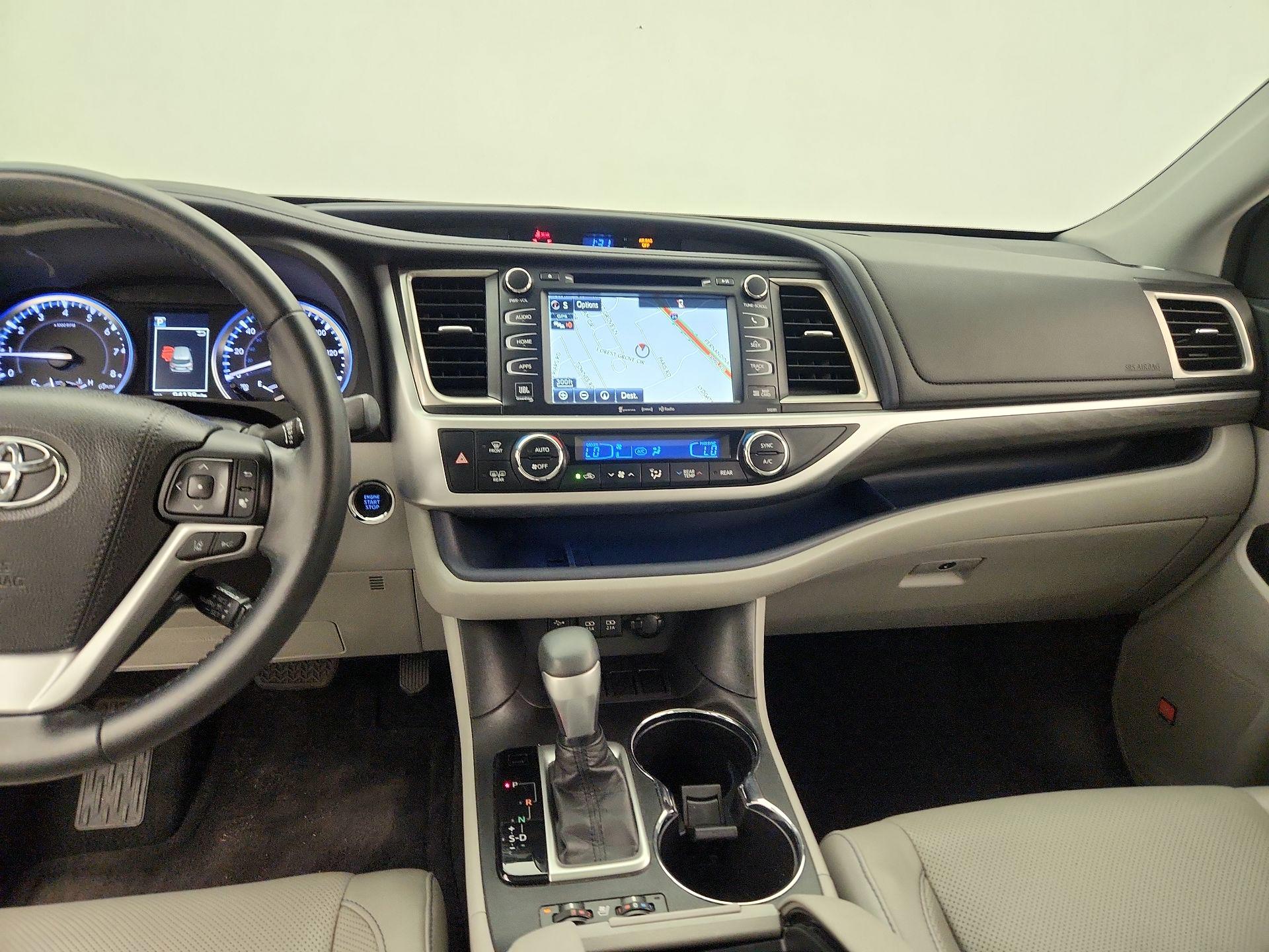 Thumbnail: 2018 Toyota Highlander - 9