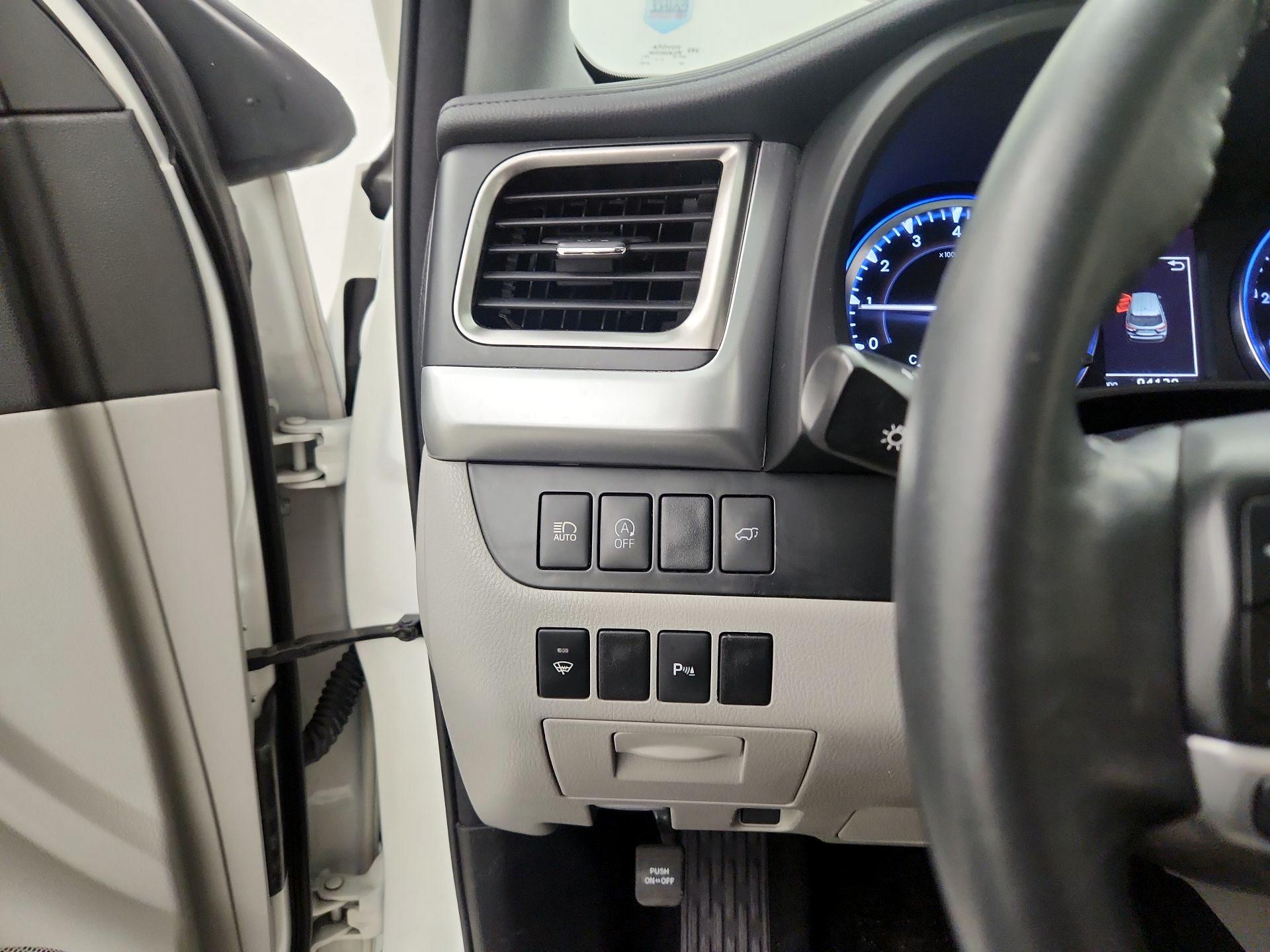 Thumbnail: 2018 Toyota Highlander - 13