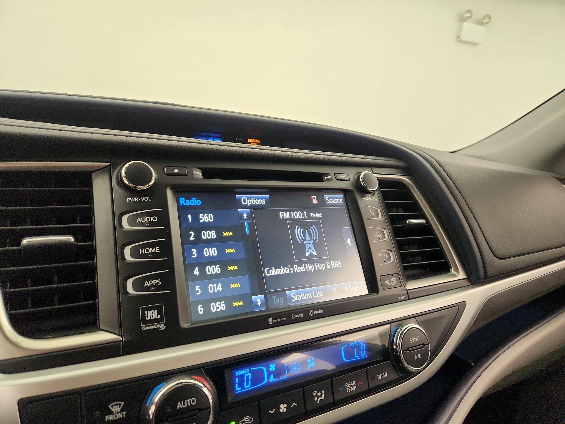 Thumbnail: 2018 Toyota Highlander - 16