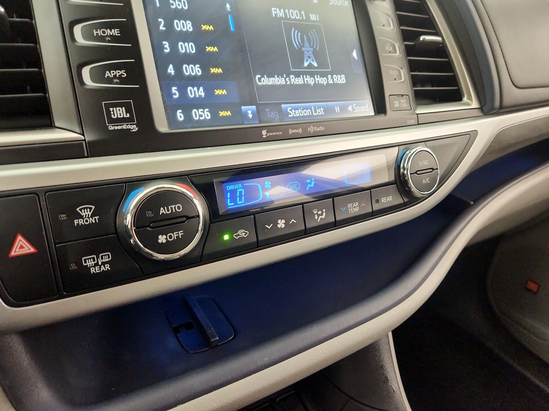 Thumbnail: 2018 Toyota Highlander - 17