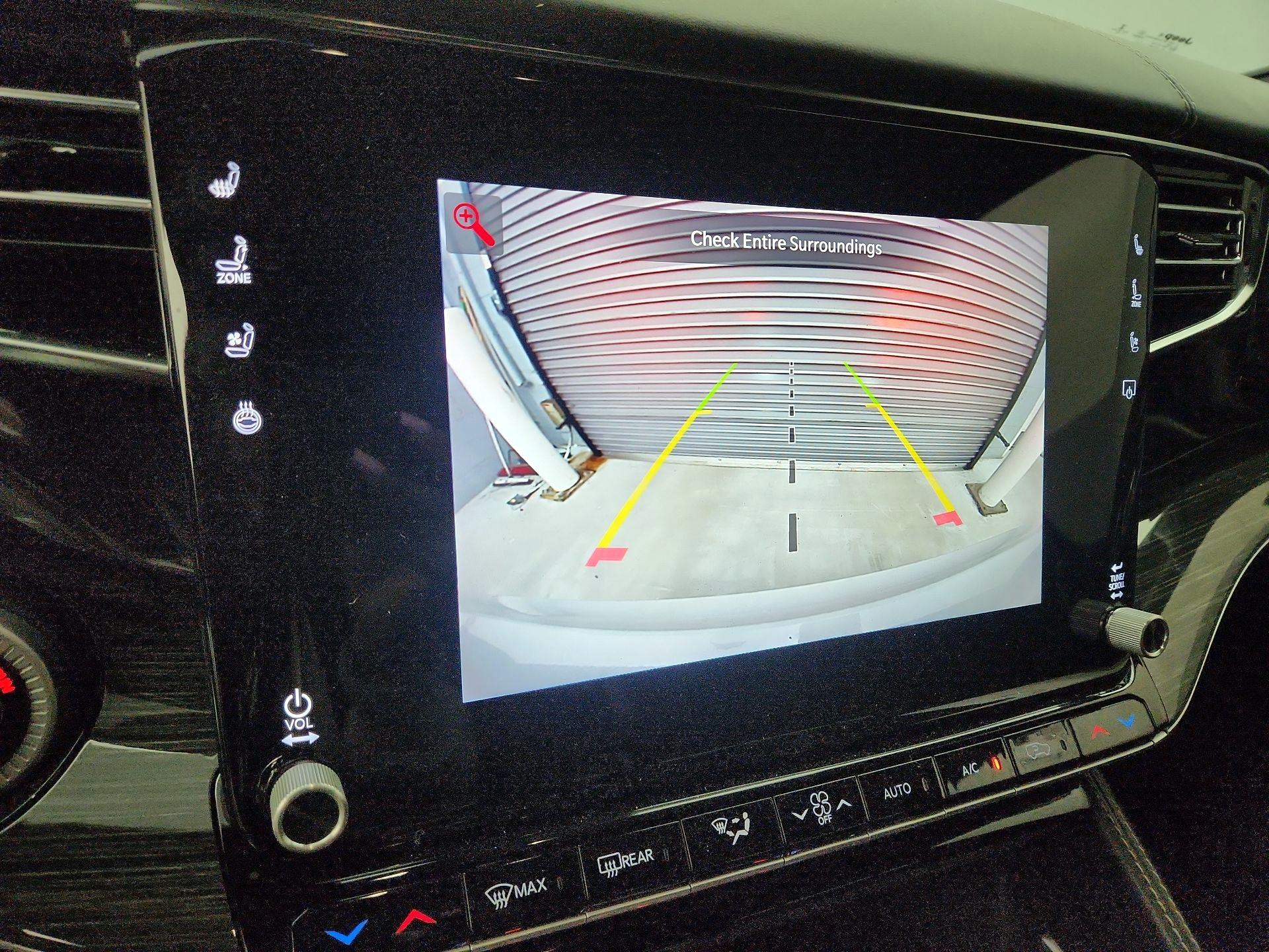 Thumbnail: 2022 Jeep Wagoneer - 15