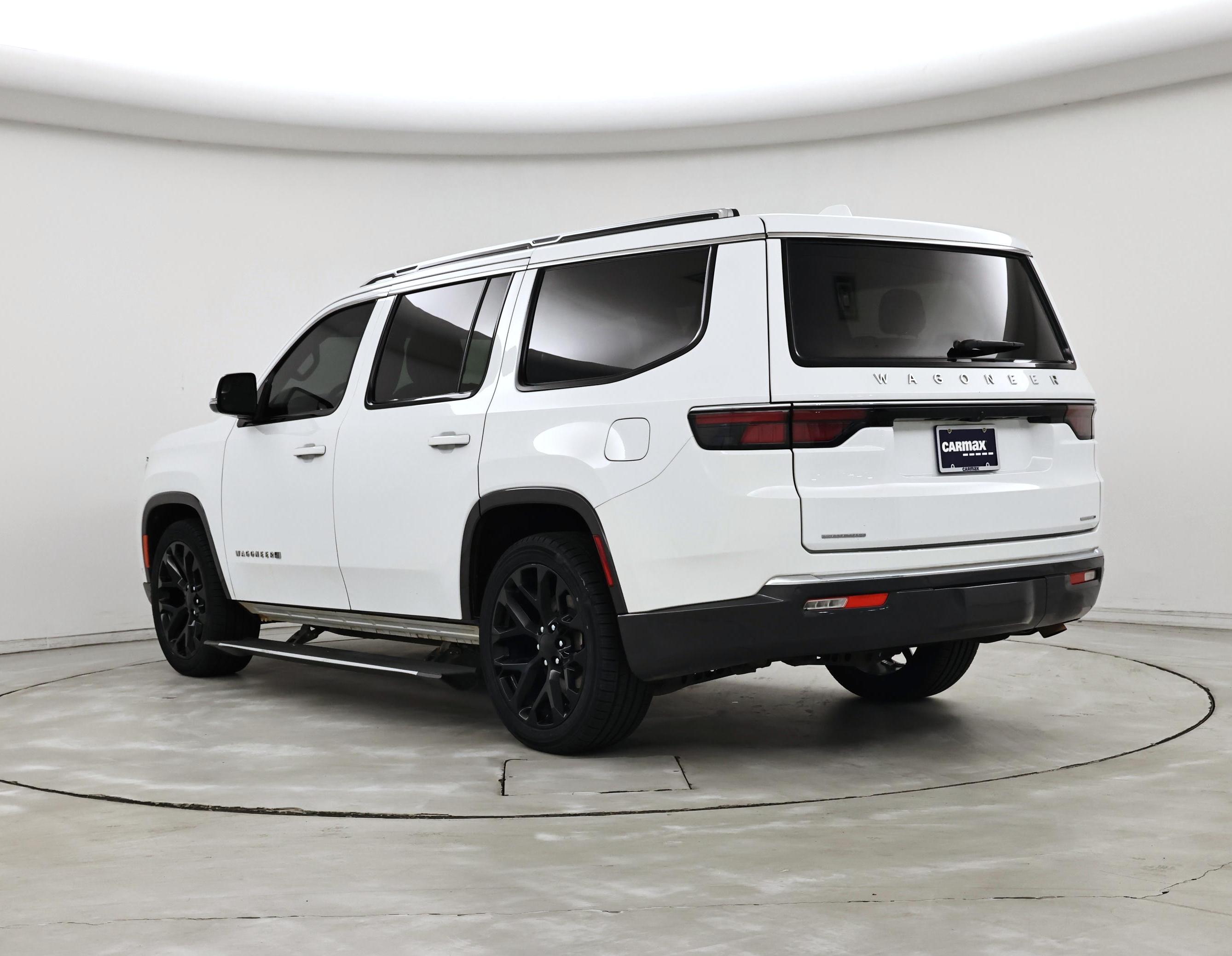 Thumbnail: 2022 Jeep Wagoneer - 2