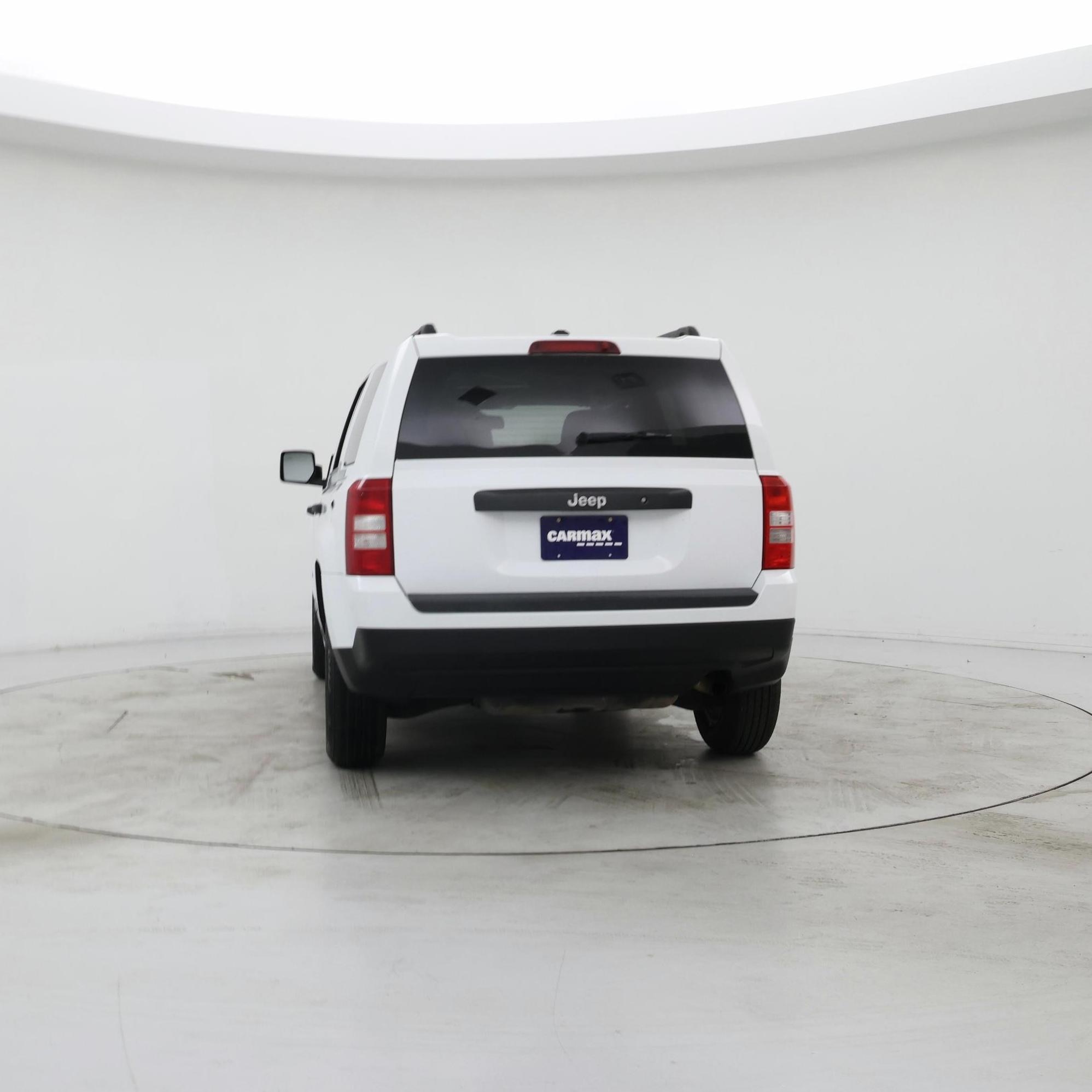 Thumbnail: 2017 Jeep Patriot - 6