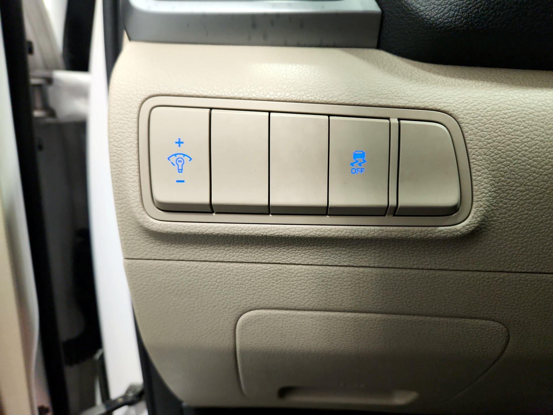 Thumbnail: 2017 Hyundai Tucson - 13