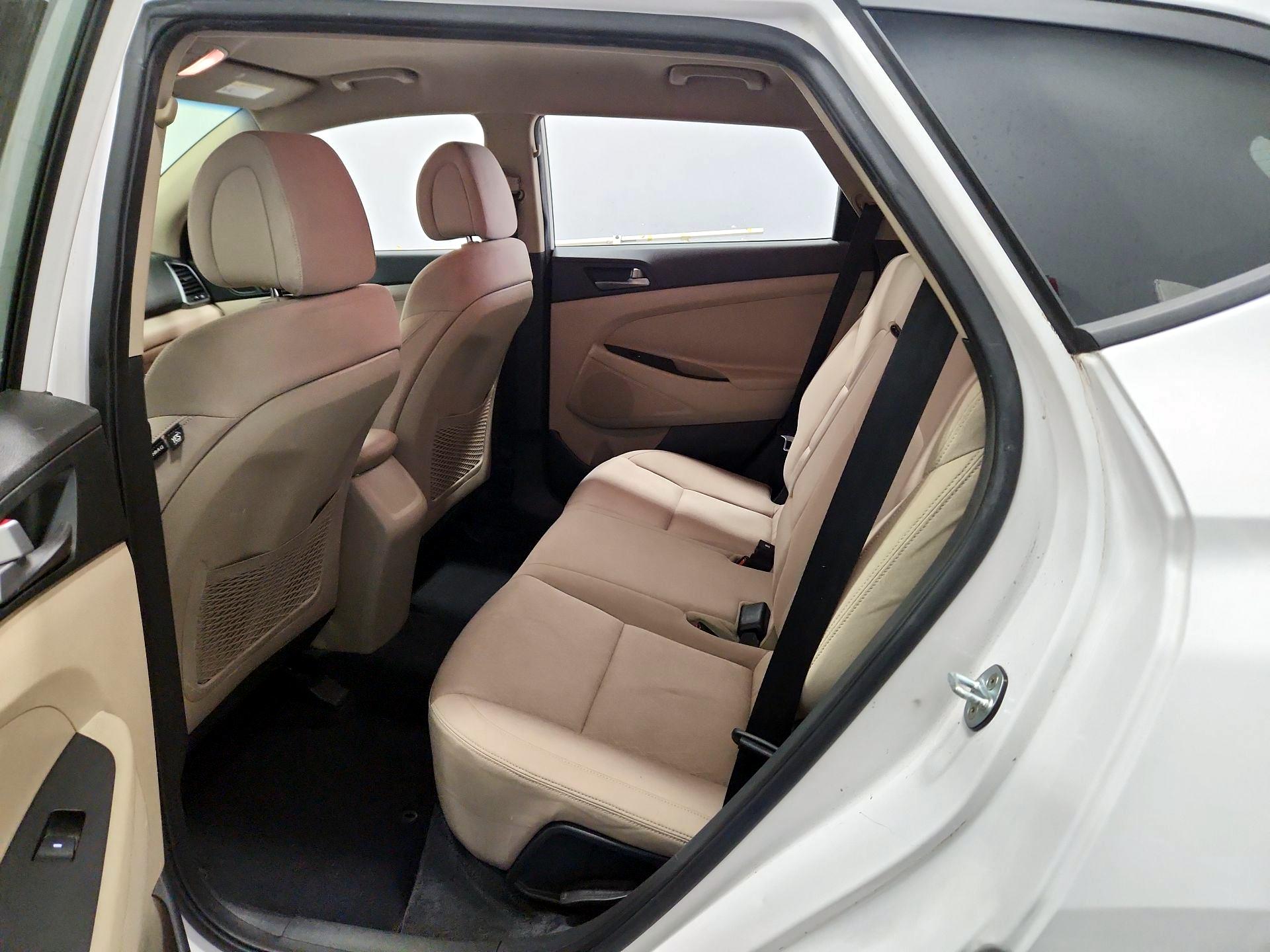 Thumbnail: 2017 Hyundai Tucson - 19