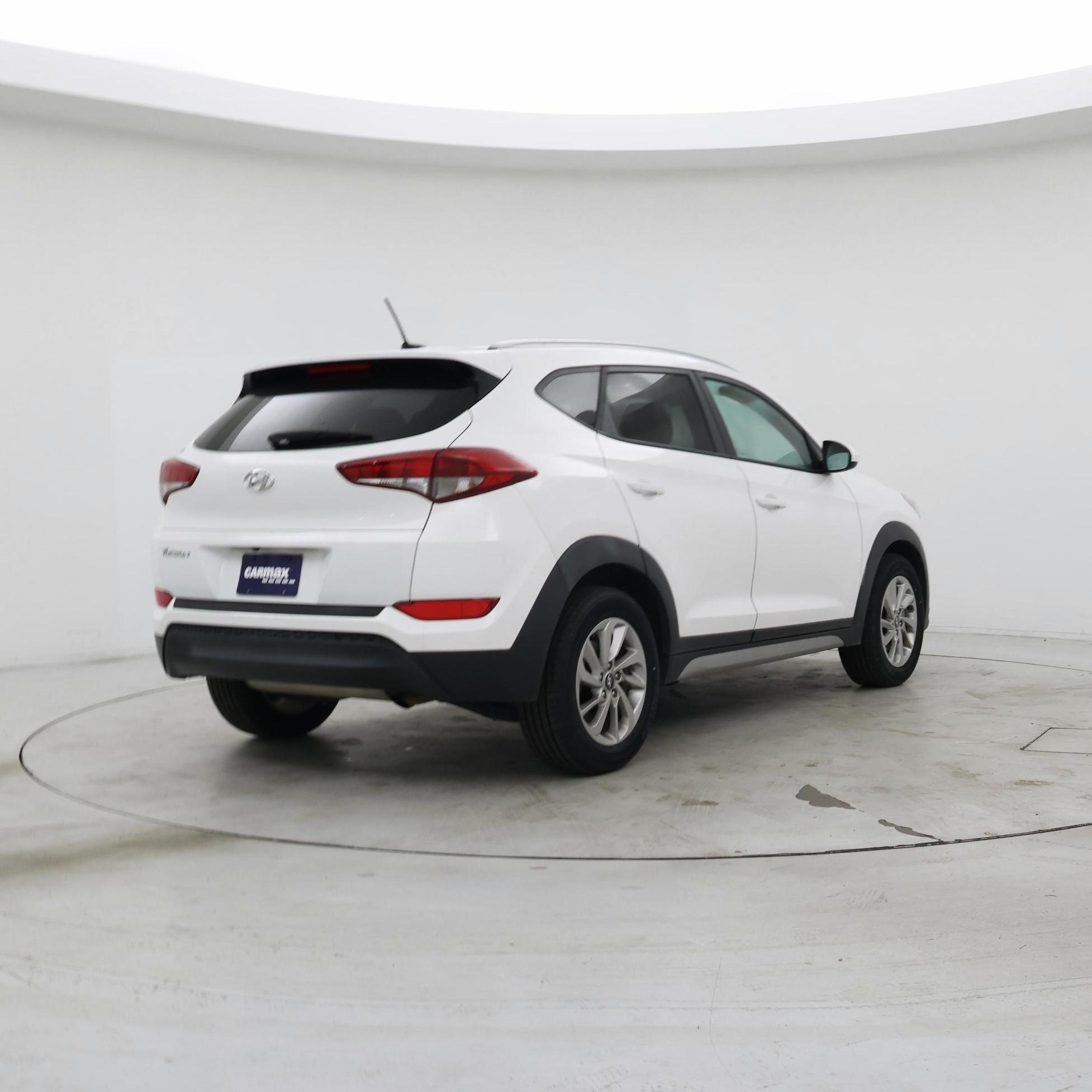 Thumbnail: 2017 Hyundai Tucson - 8