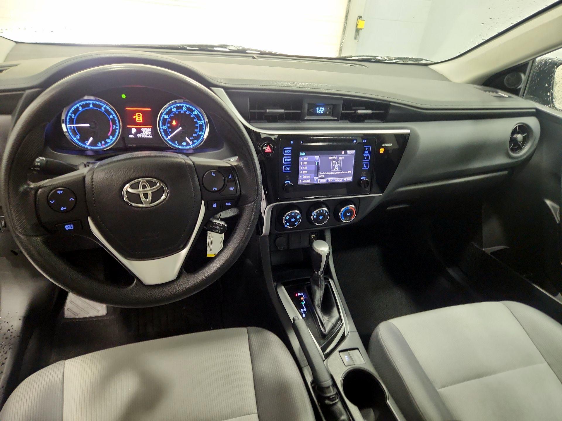 Thumbnail: 2017 Toyota Corolla - 9