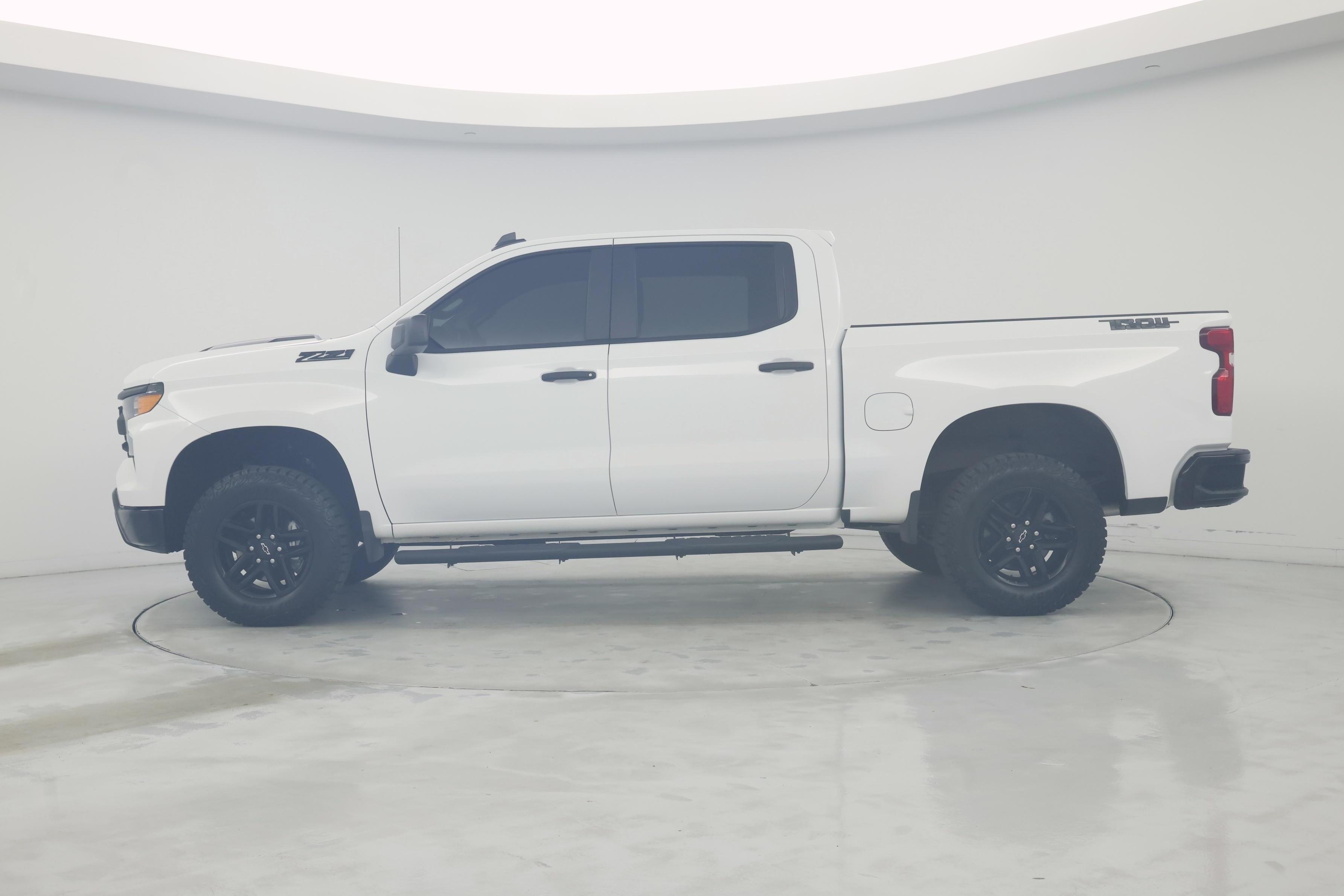 Thumbnail: 2025 Chevrolet Silverado 1500 - 3