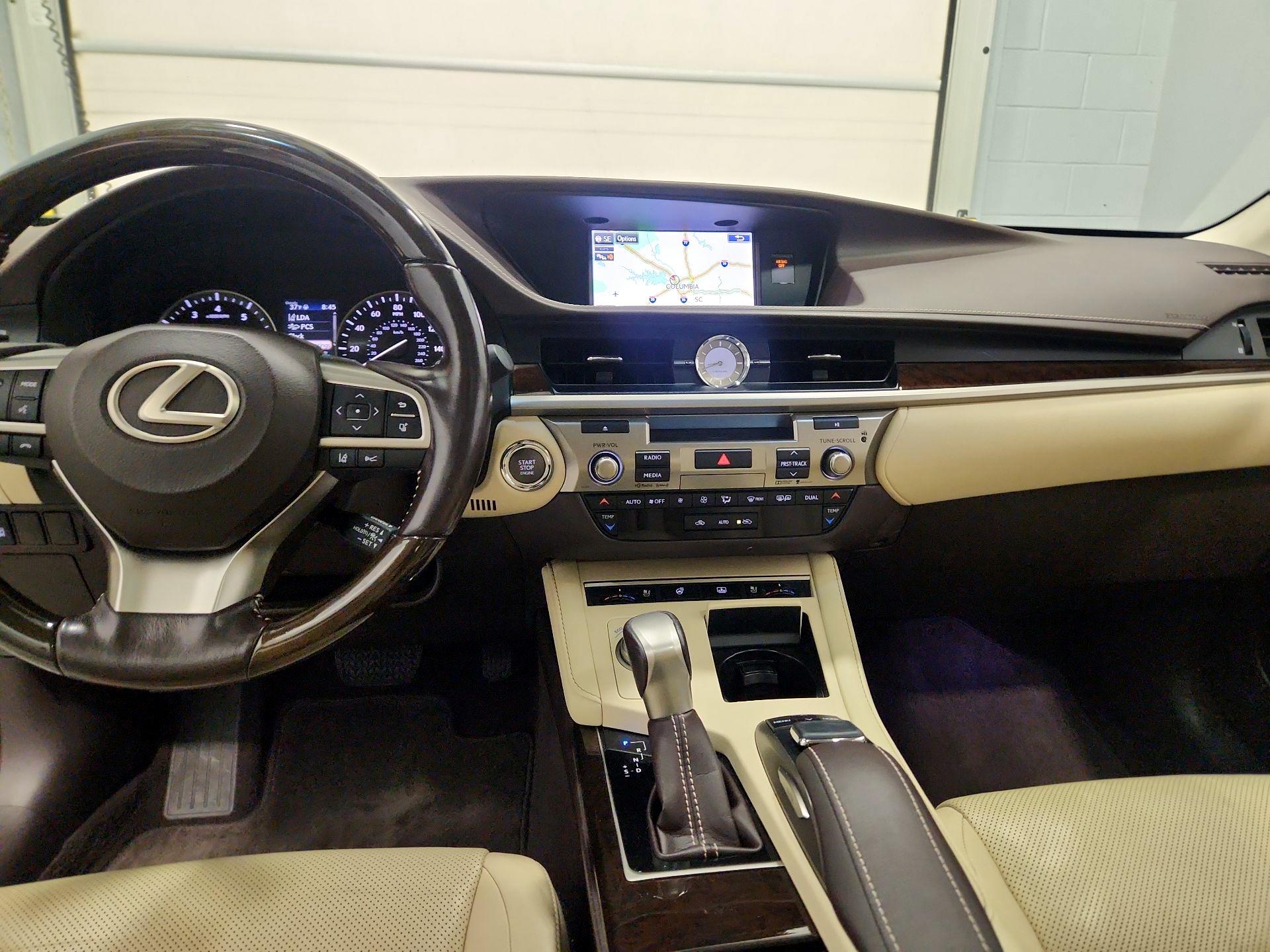 Thumbnail: 2016 Lexus ES - 9