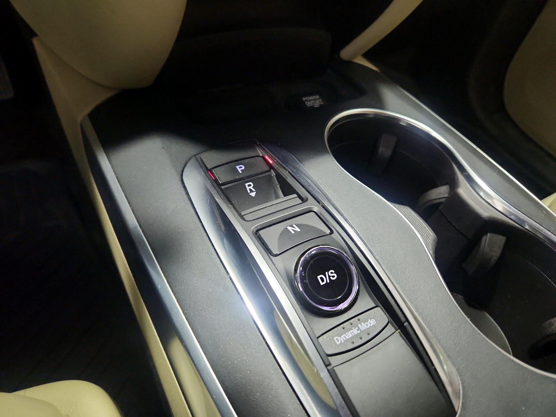 Thumbnail: 2017 Acura MDX - 17